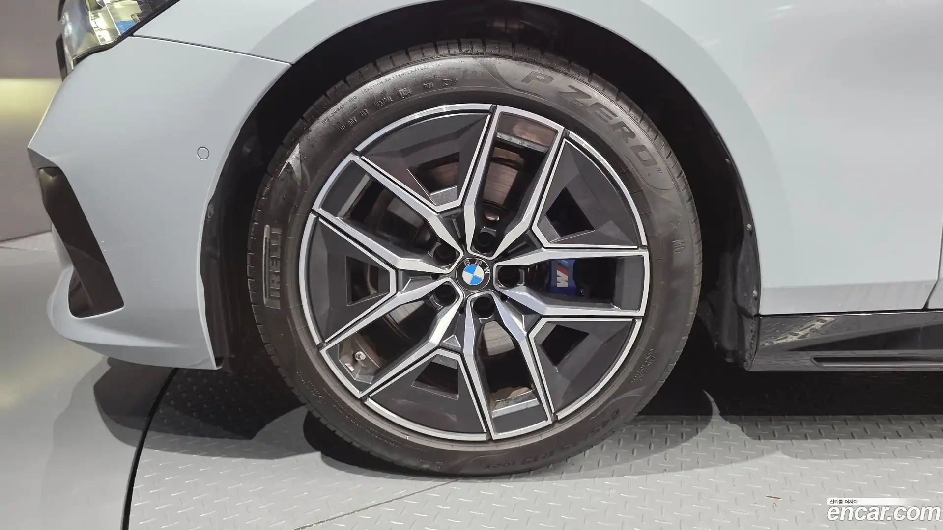 5-Series BMW 2025.2-OUTER-005