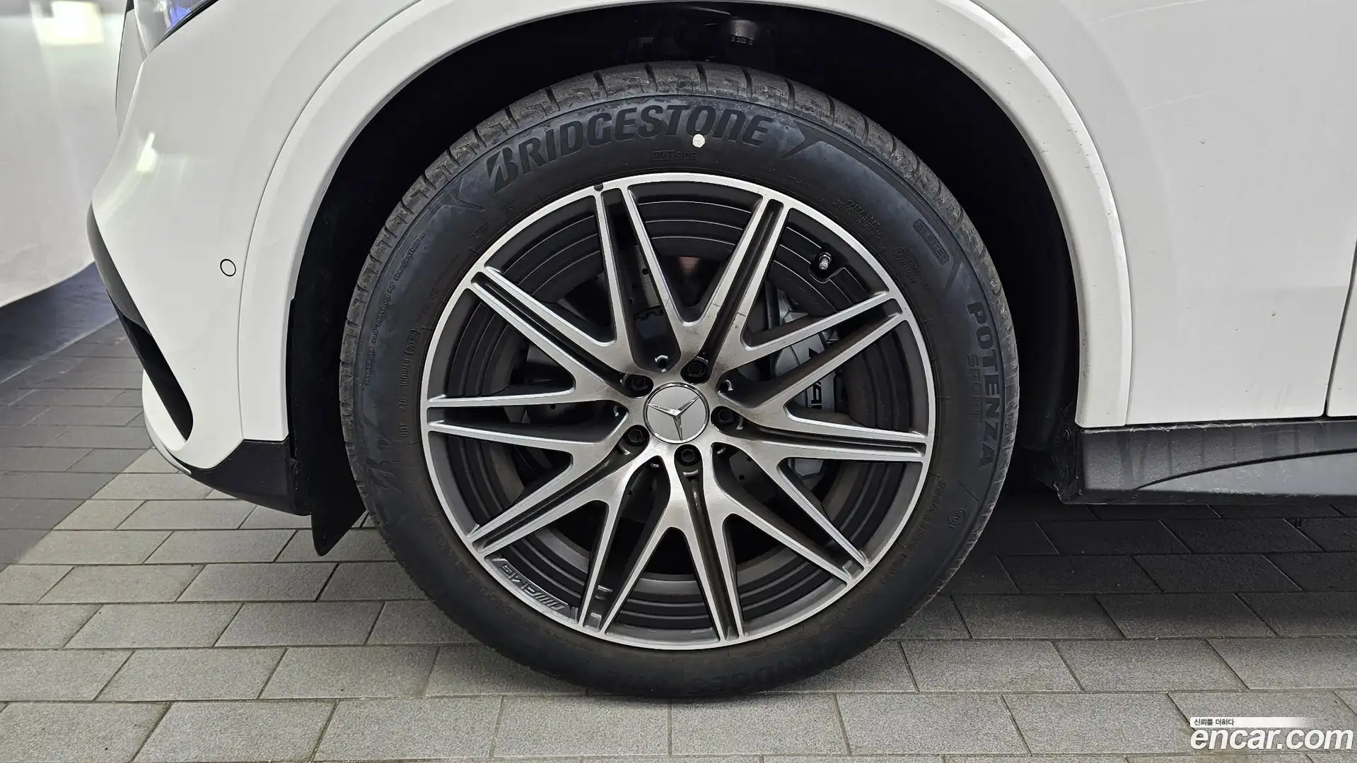 GLC-Class Mercedes-Benz 2025.9-OUTER-005