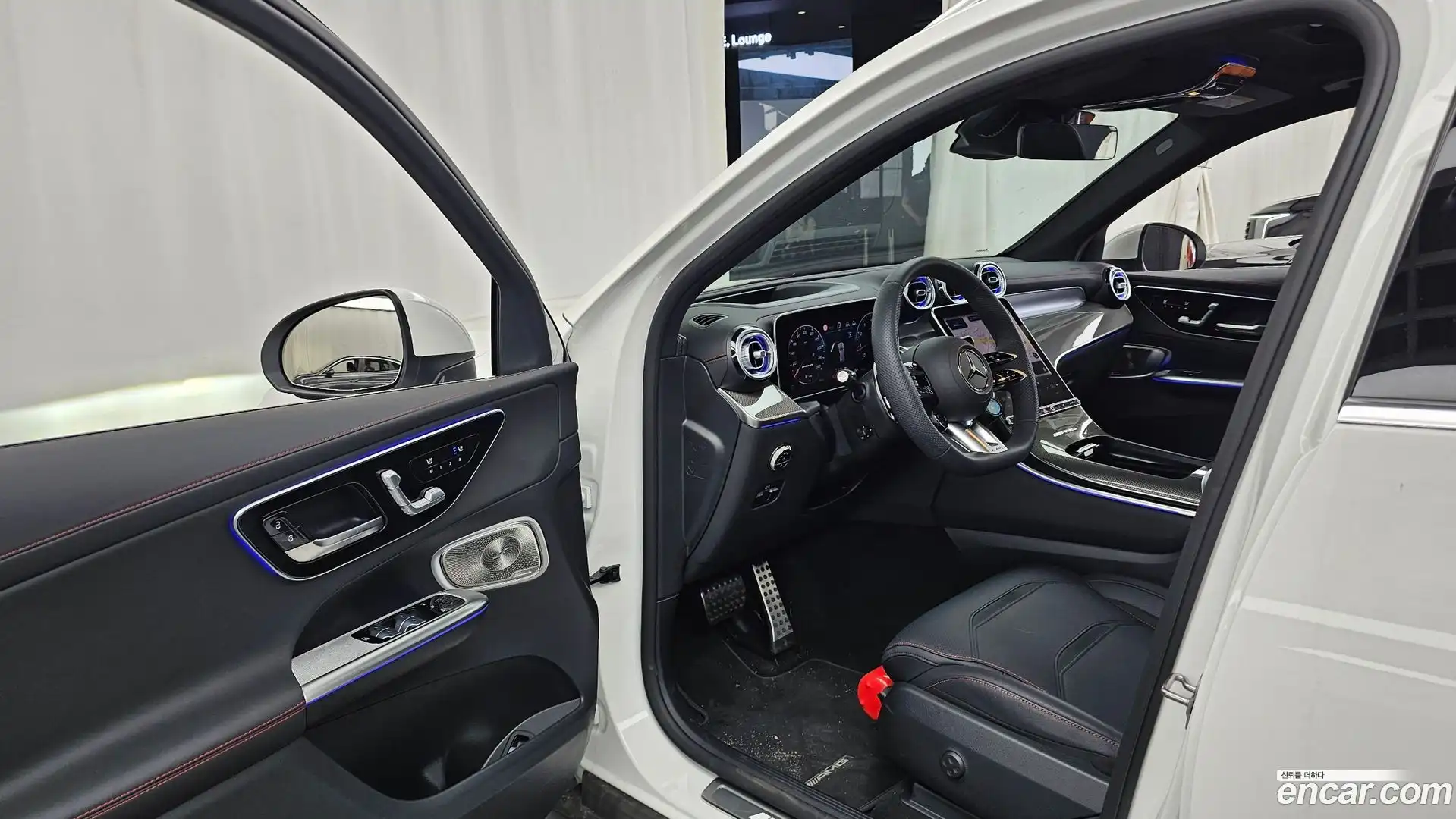 GLC-Class Mercedes-Benz 2025.9-INNER-010