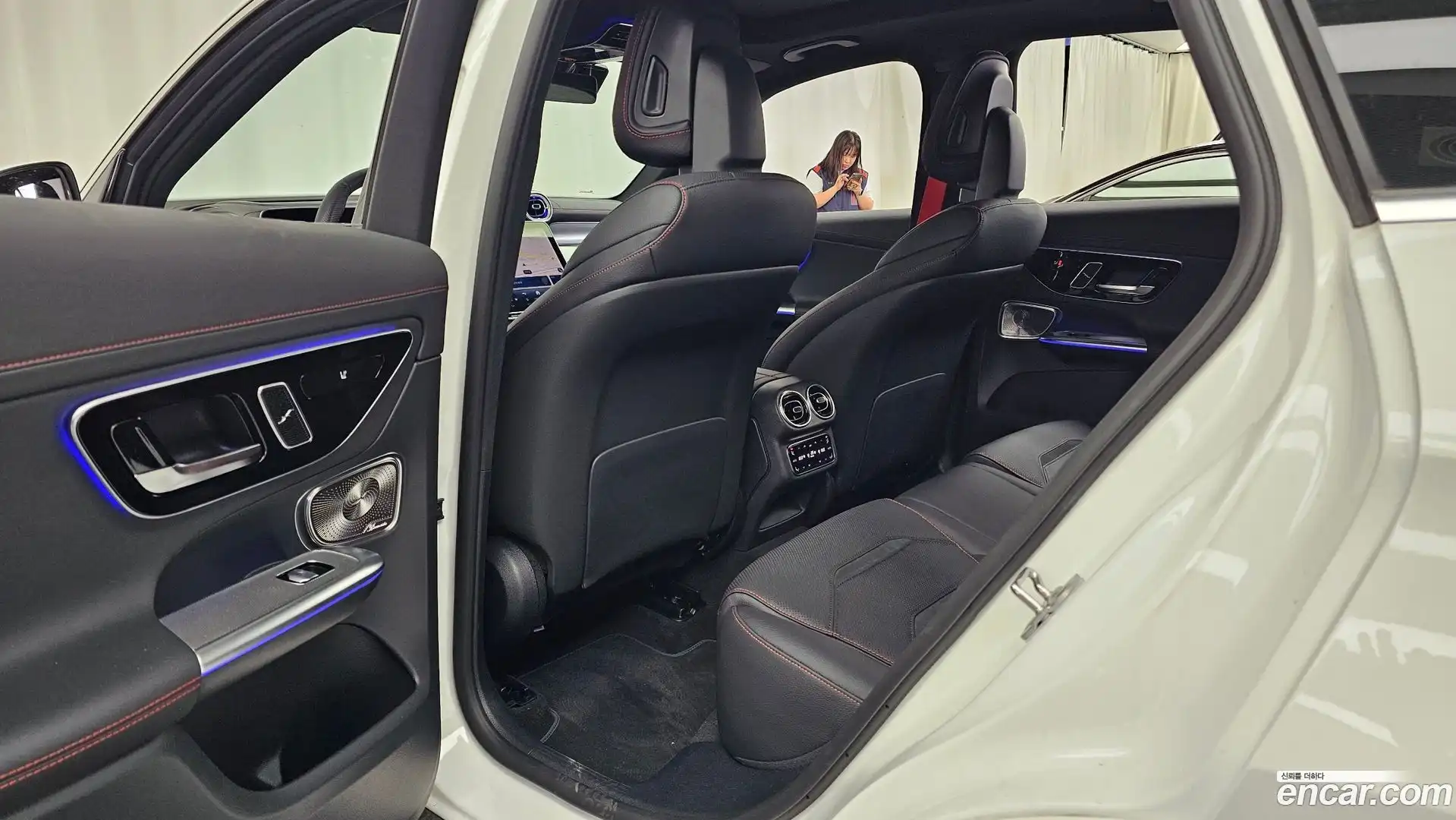 GLC-Class Mercedes-Benz 2025.9-INNER-036