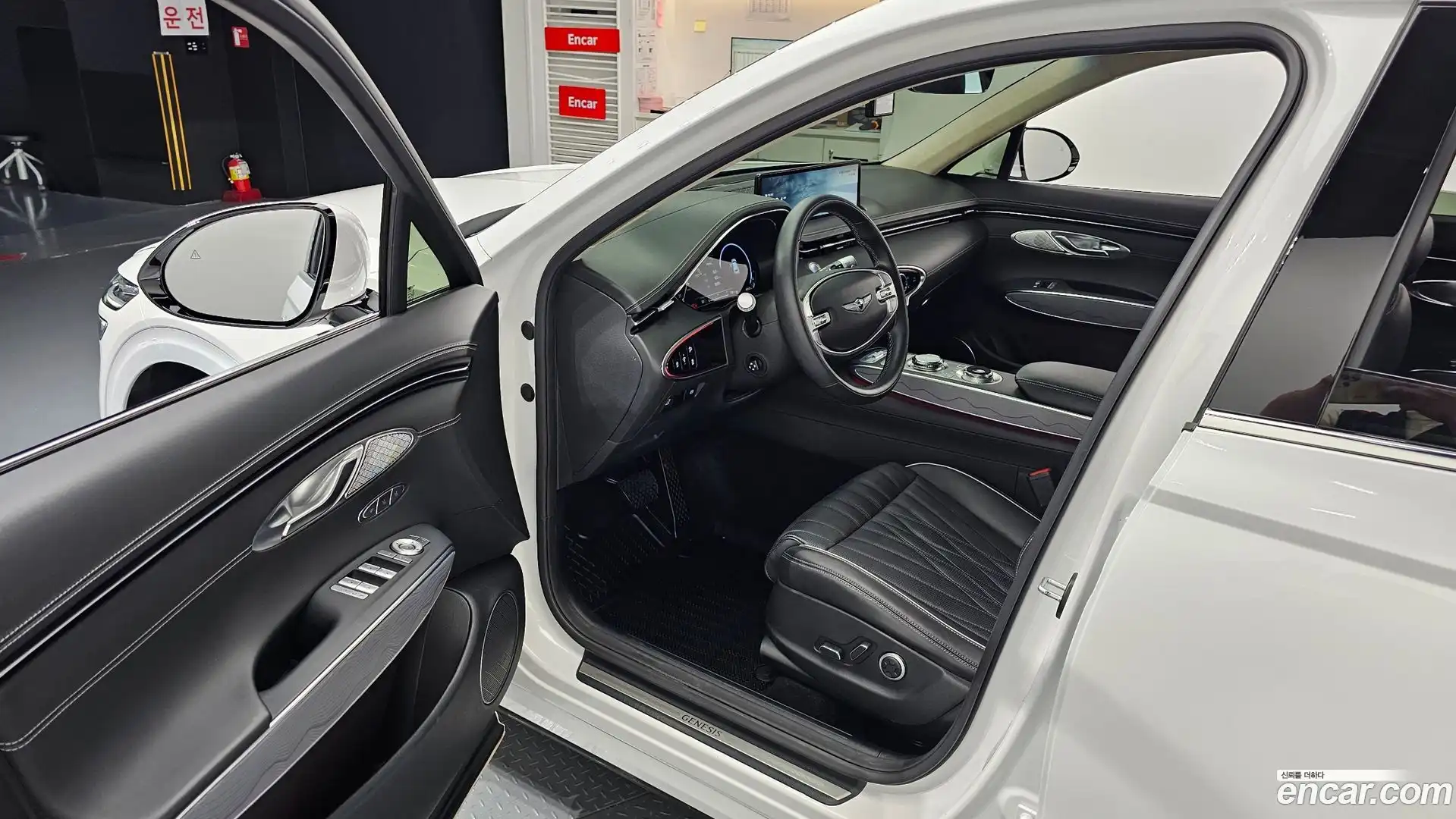 GV70 Genesis 2023.0-INNER-010