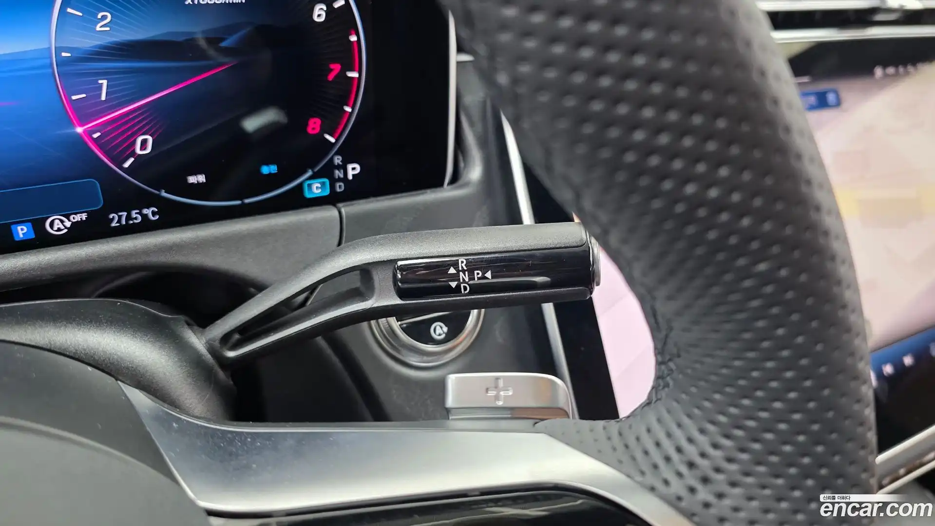 E-Class Mercedes-Benz 2025.8-INNER-009