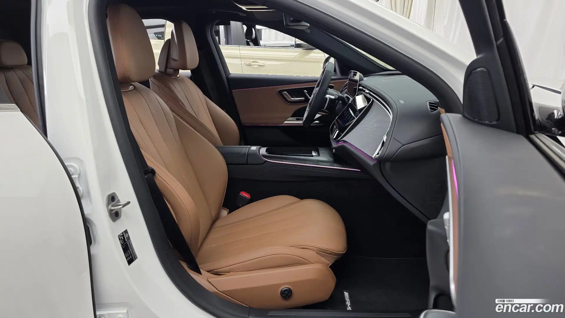 E-Class Mercedes-Benz 2025.8-OPTION-015