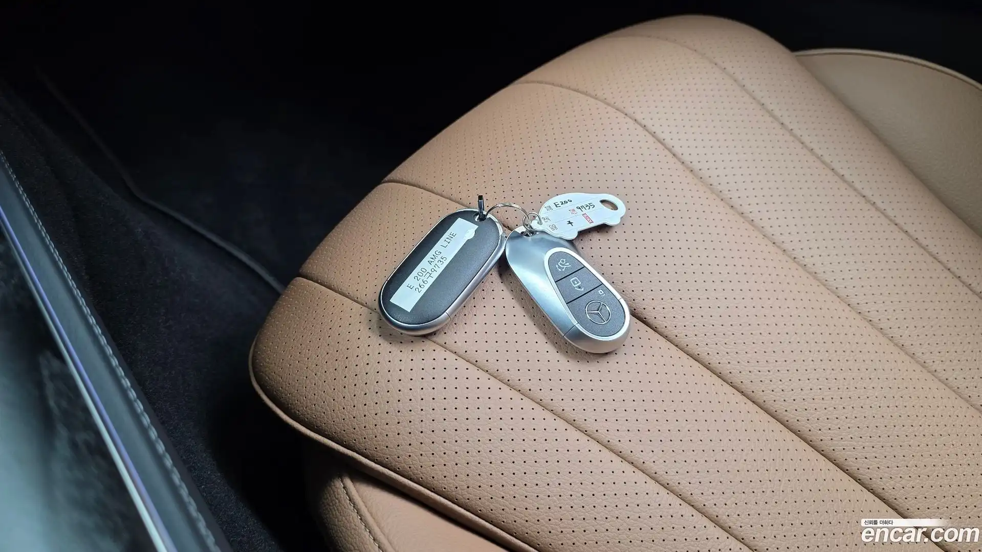 E-Class Mercedes-Benz 2025.8-OPTION-046