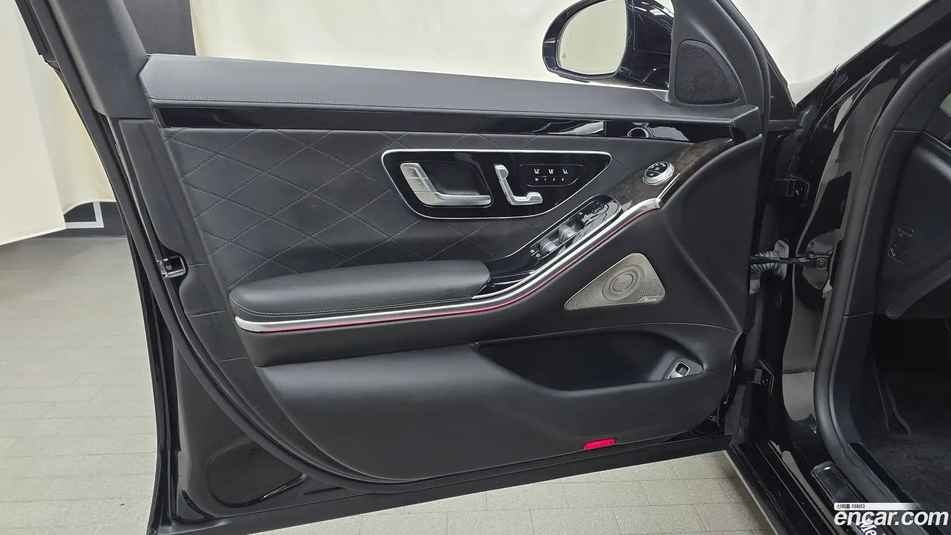 S-Class Mercedes-Benz 2021.4-INNER-034