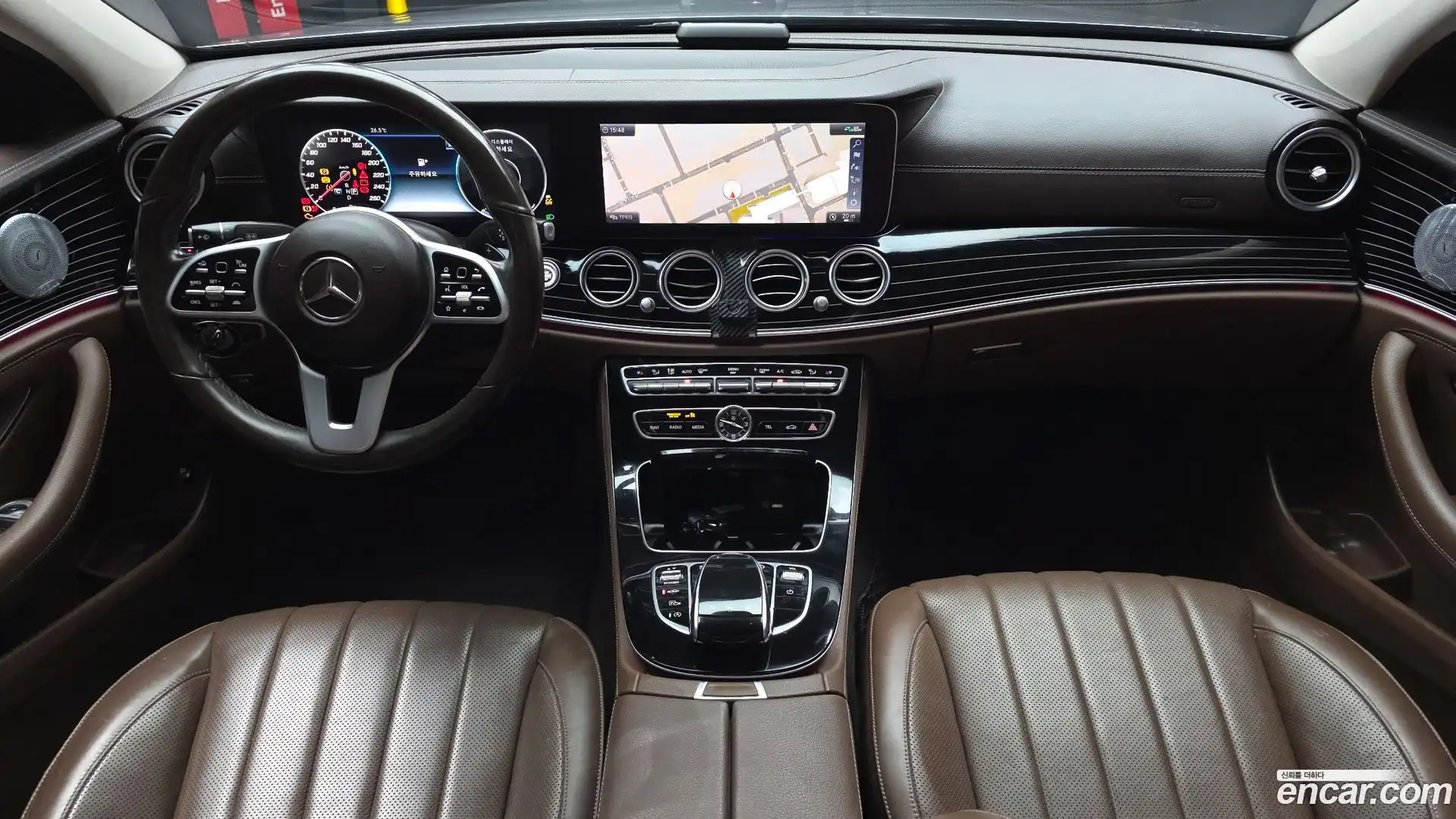 E-Class Mercedes-Benz 2020.9-INNER-007