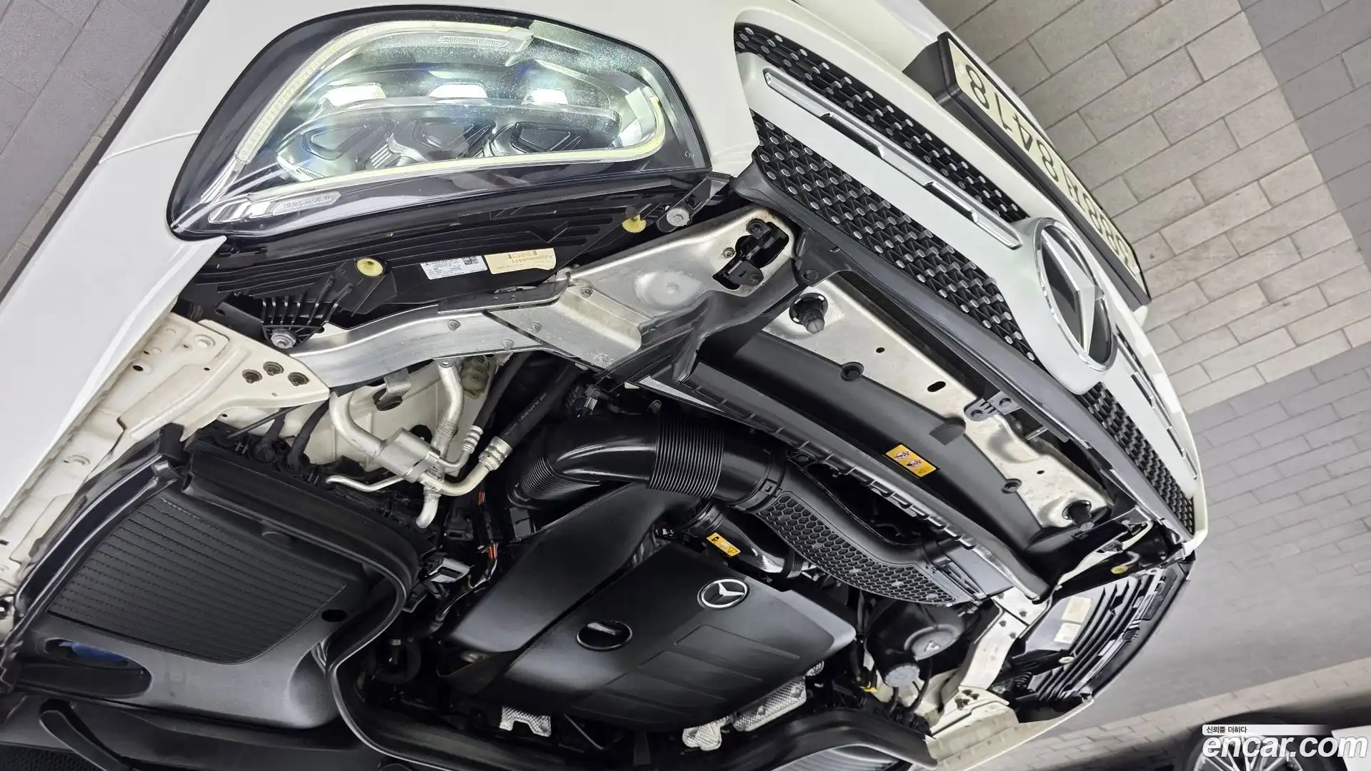 GLC-Class Mercedes-Benz 2020.2-OUTER-006
