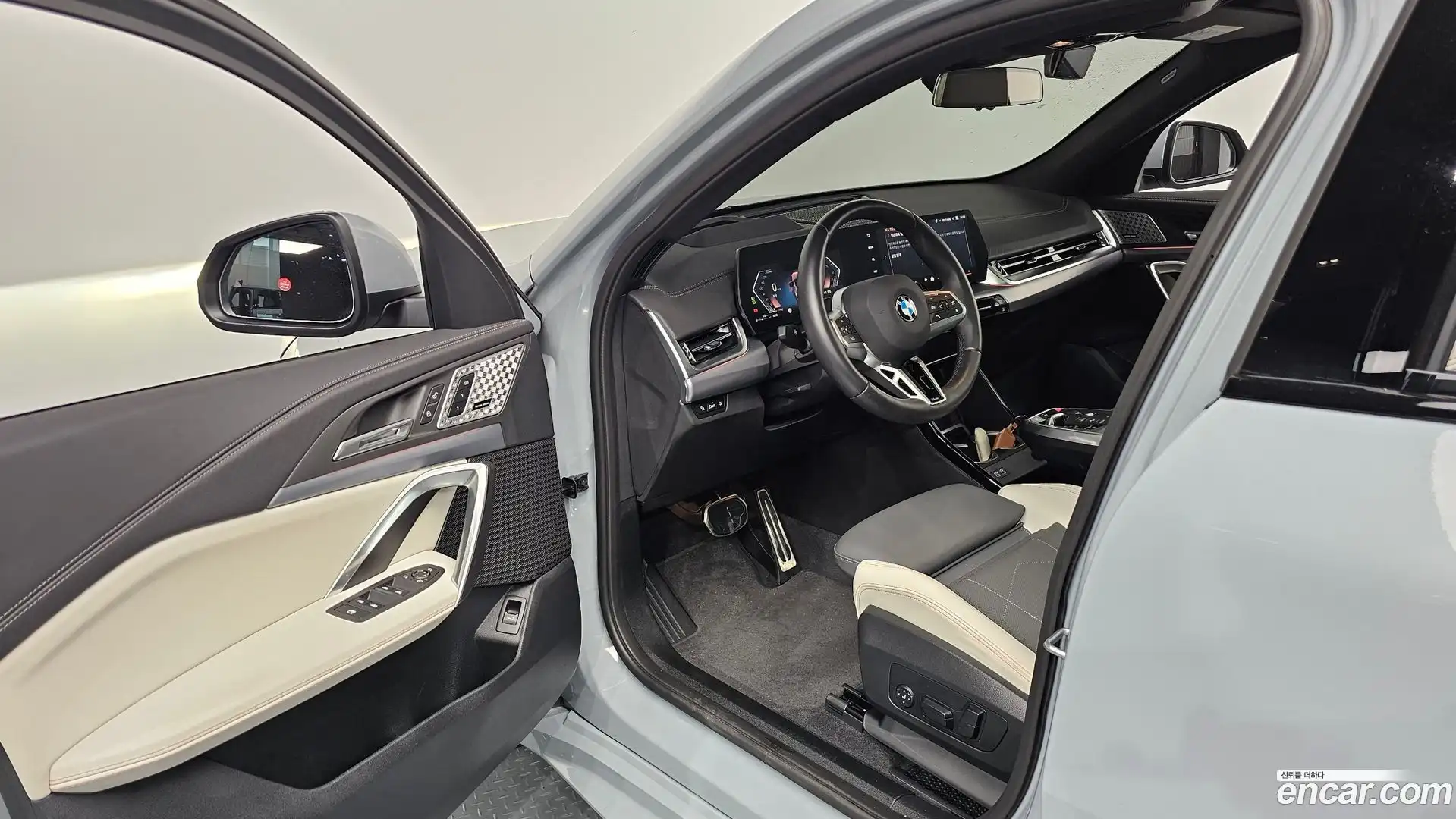 X2 (F39) BMW 2025.6-INNER-010
