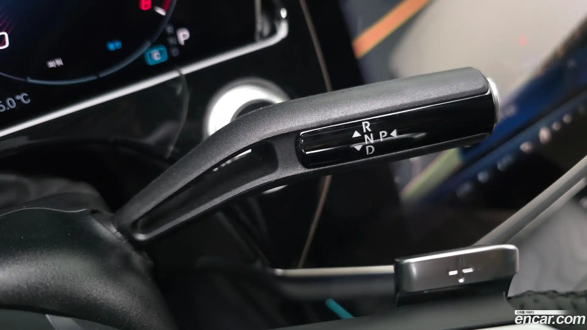 E-Class Mercedes-Benz 2025.5-INNER-009