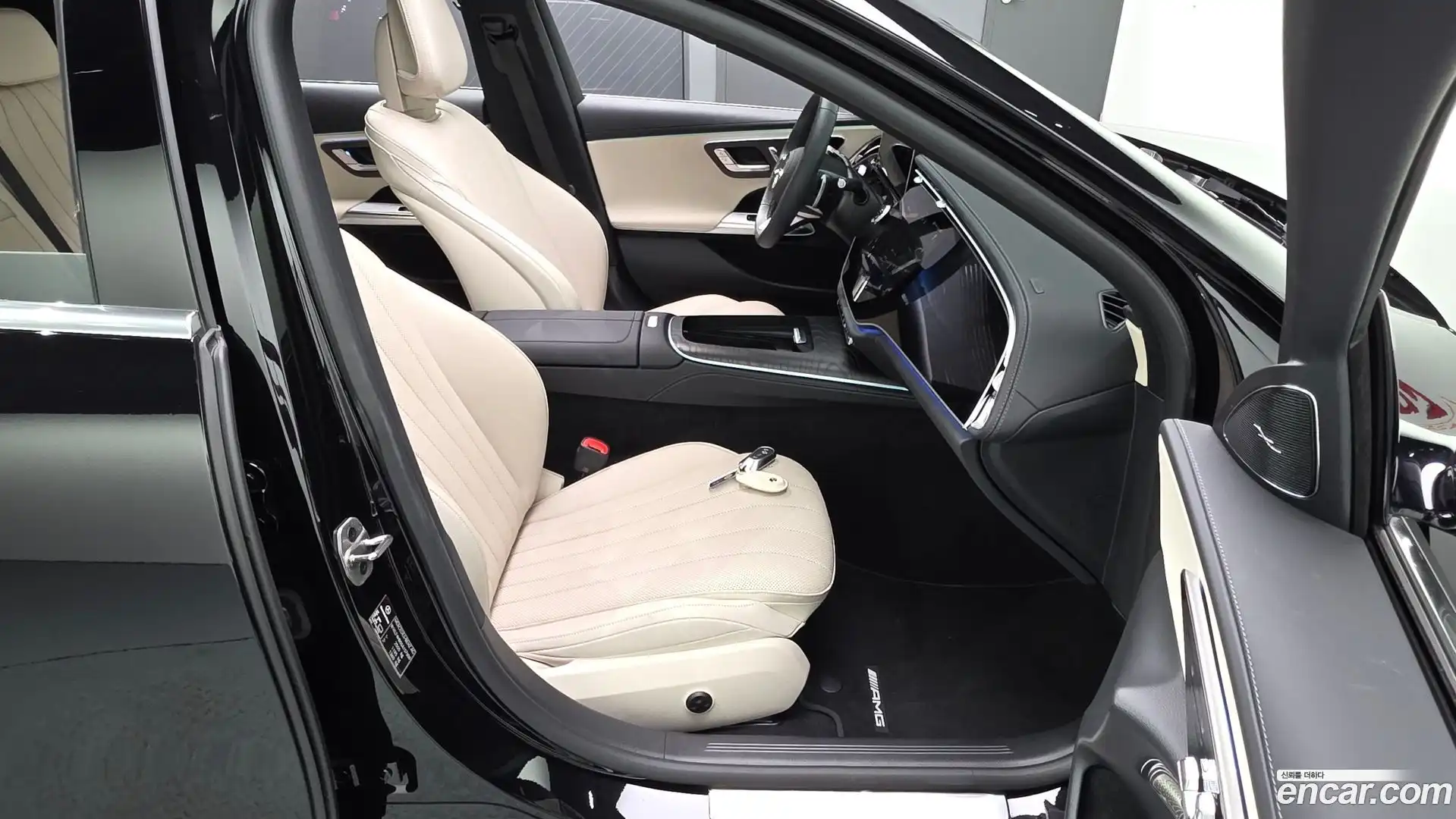 E-Class Mercedes-Benz 2025.5-OPTION-016