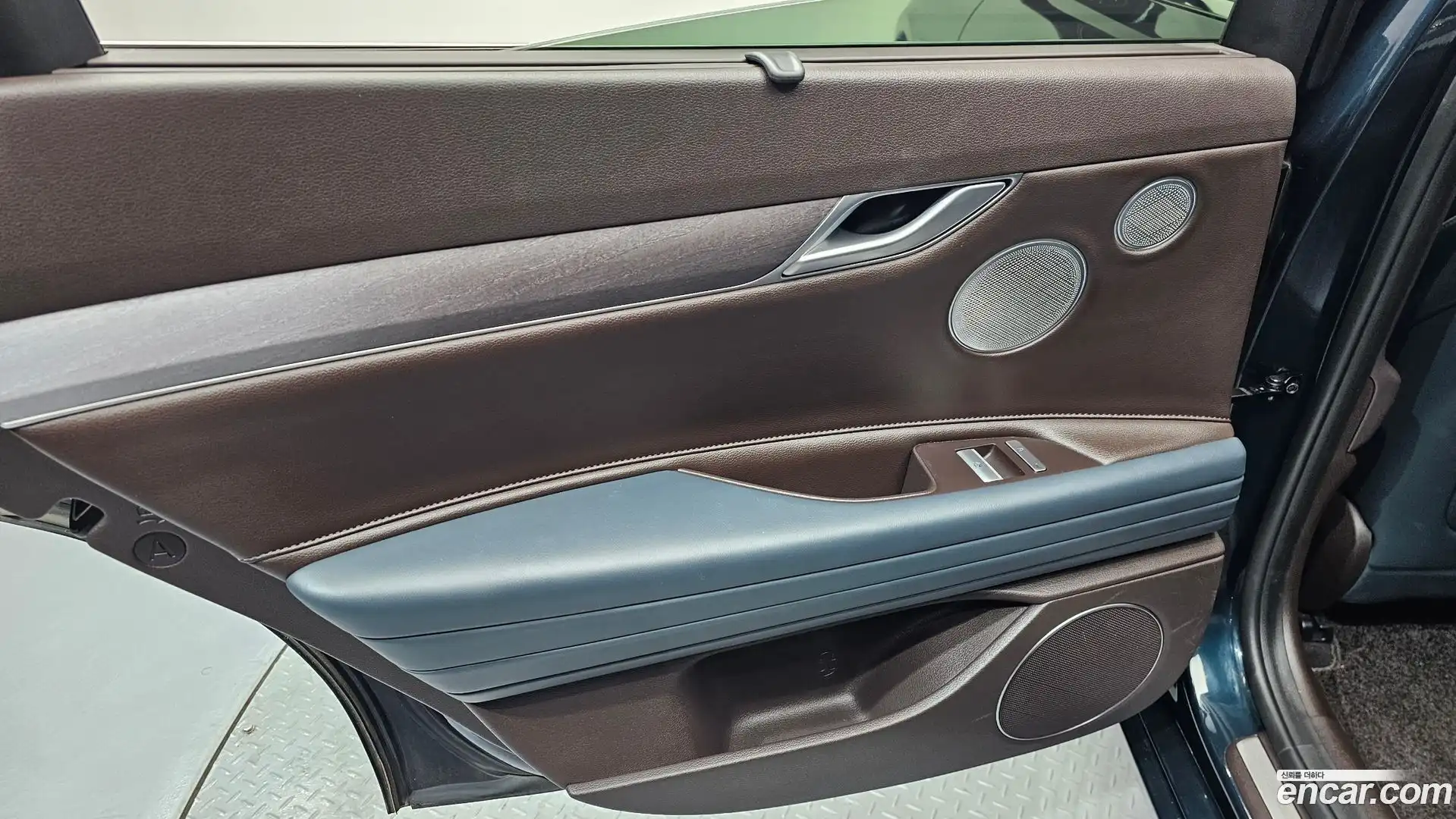 G80 Genesis 2020.9-INNER-035