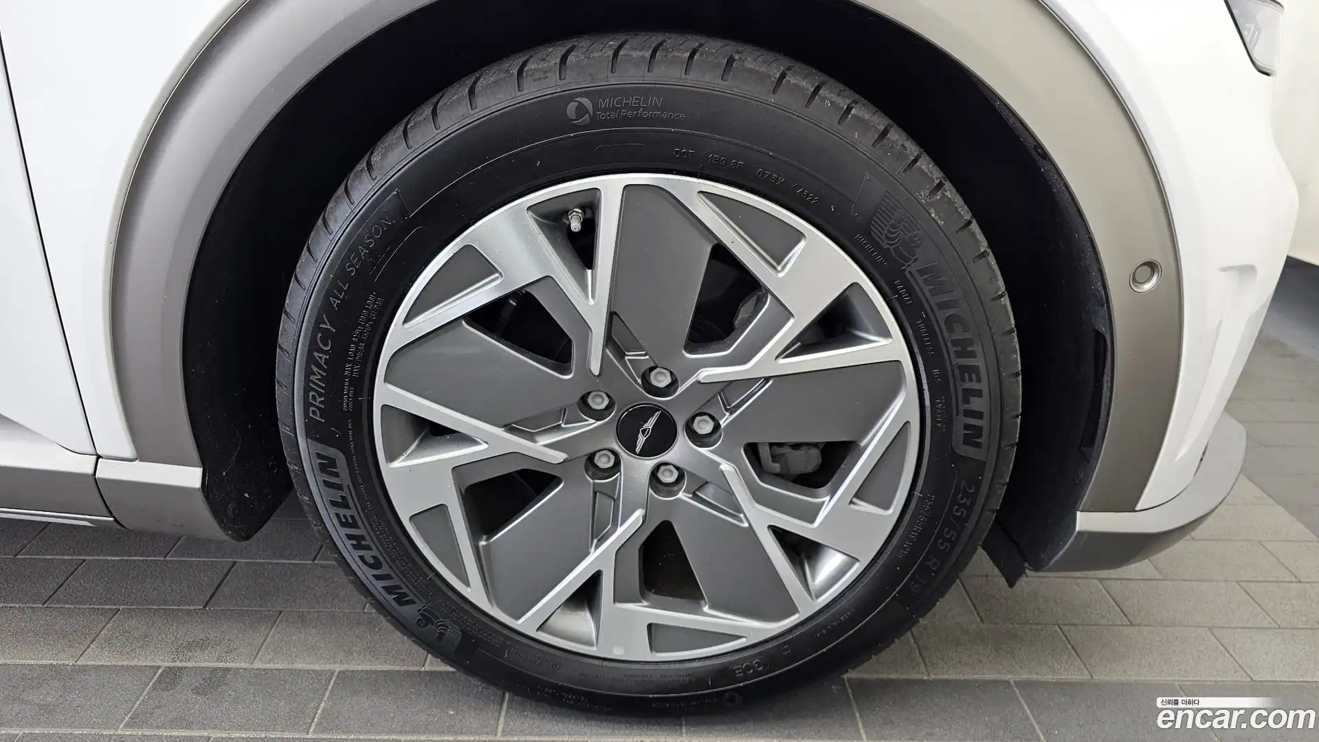 GV60 Genesis 2022.6-OUTER-031