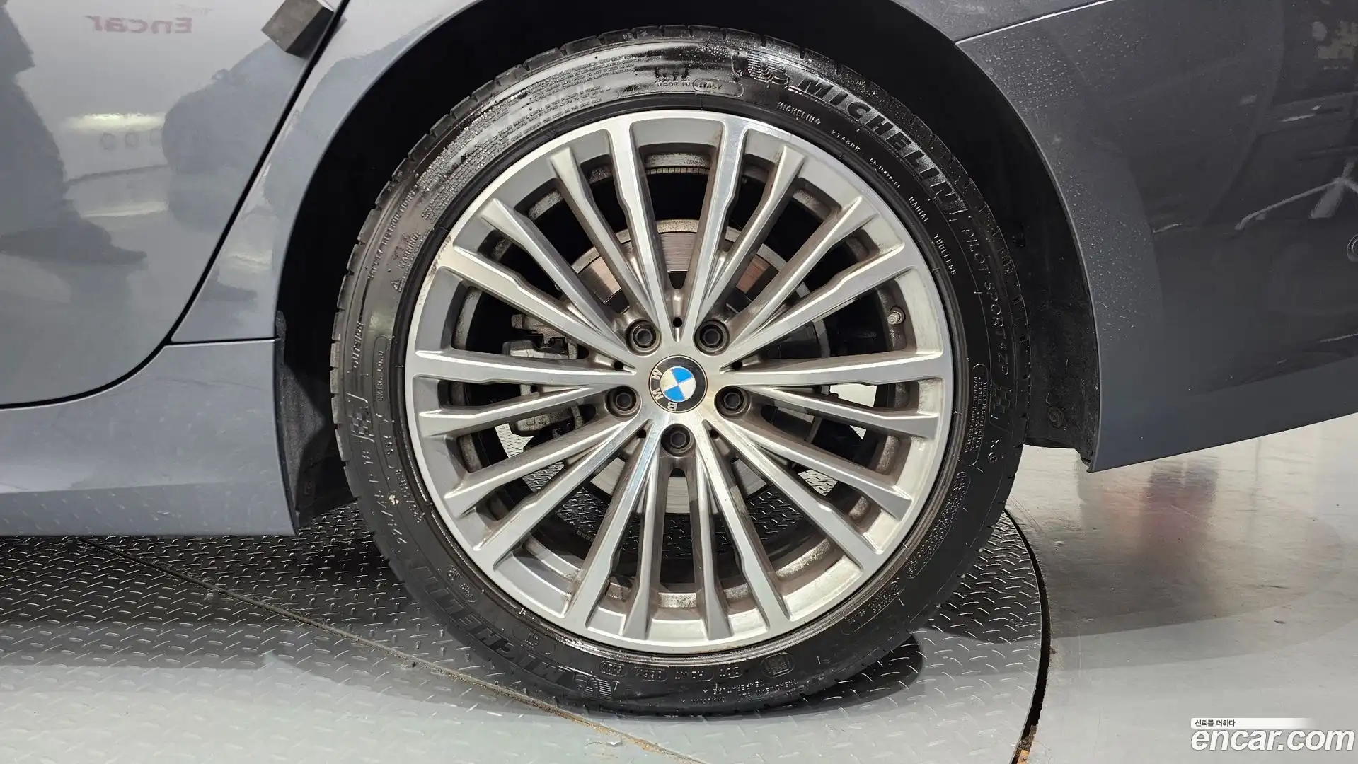 3-Series BMW 2021.3-OUTER-031