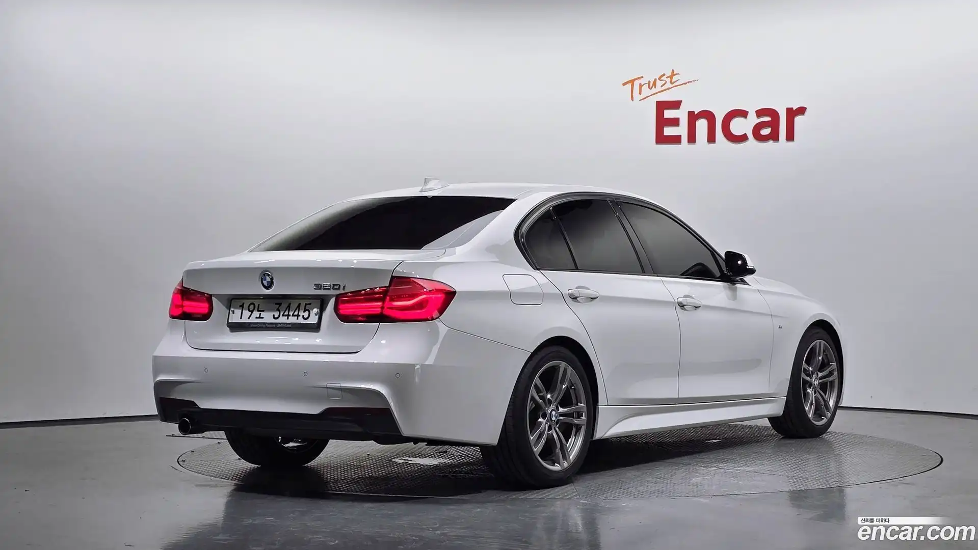 3-Series BMW 2018.1-OUTER-002