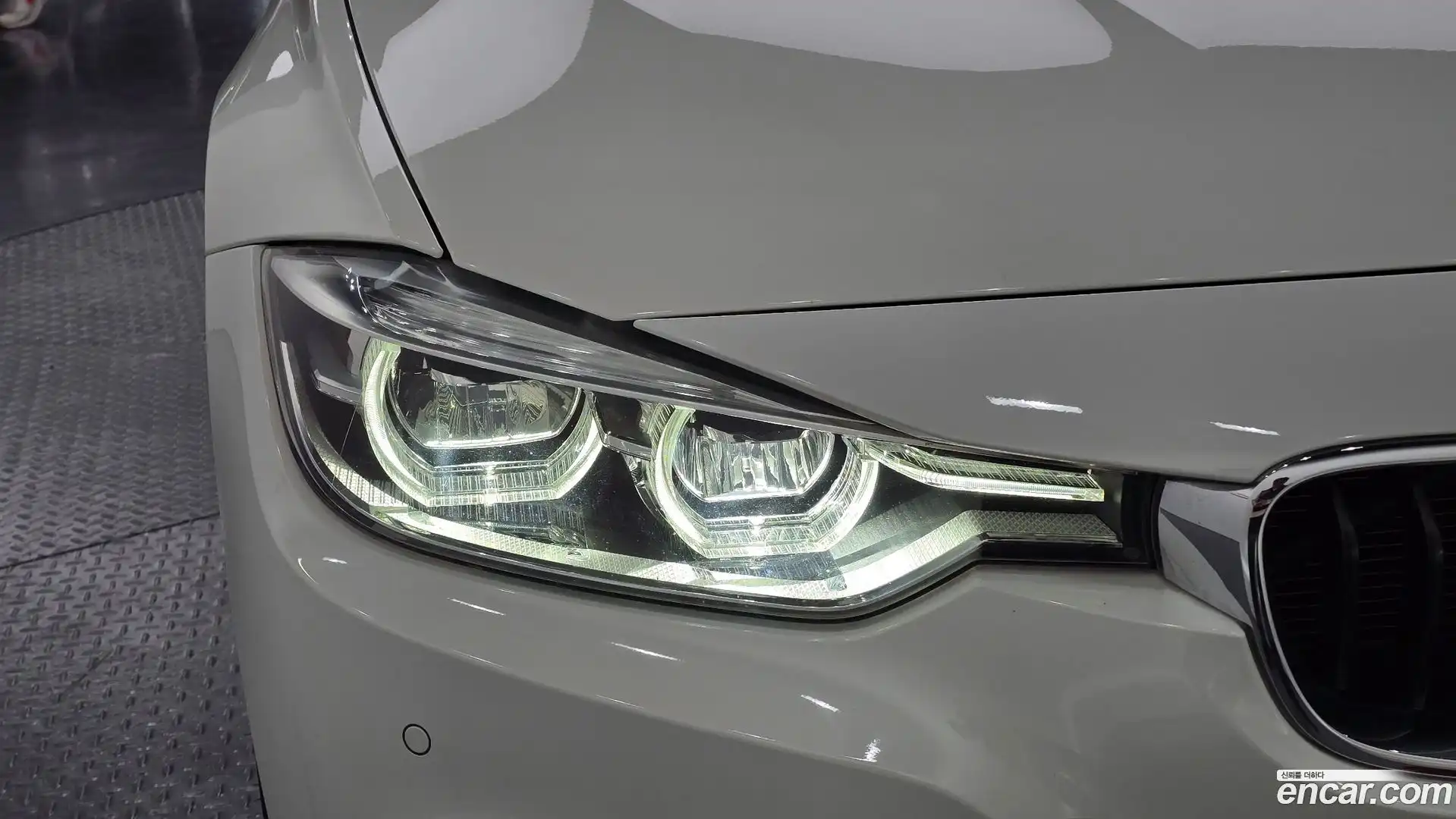 3-Series BMW 2018.1-OUTER-032