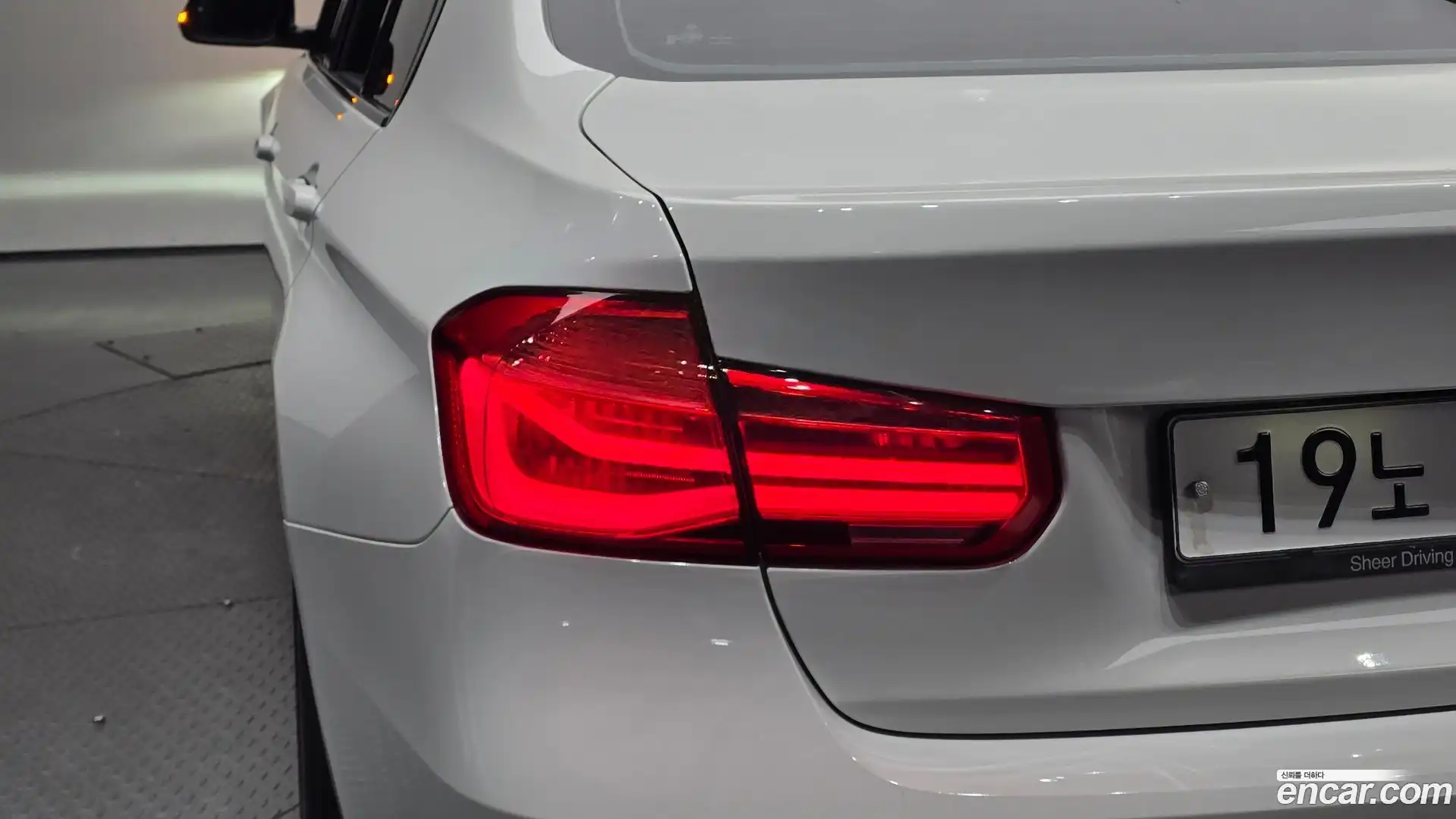 3-Series BMW 2018.1-OUTER-033