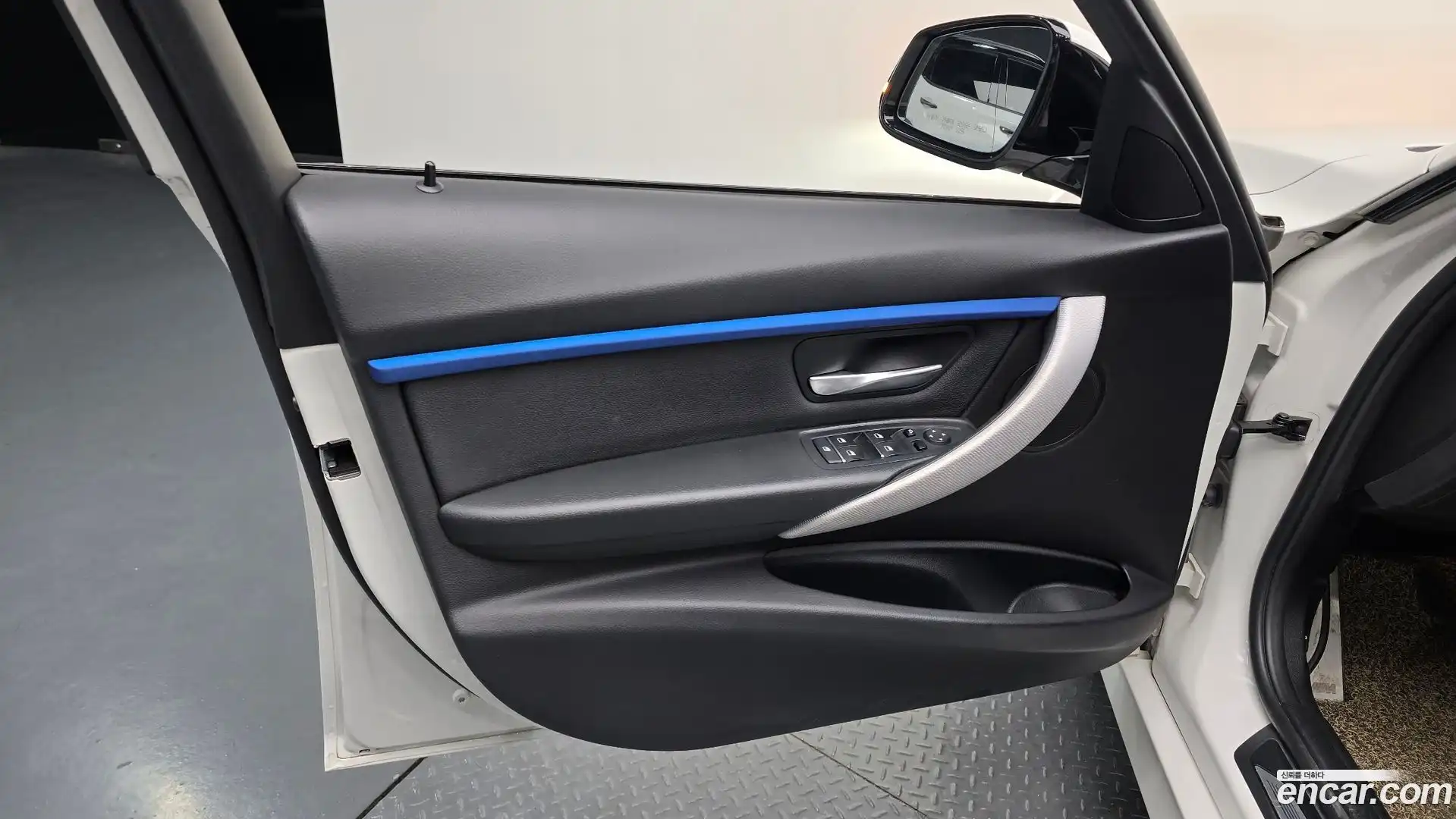 3-Series BMW 2018.1-INNER-034