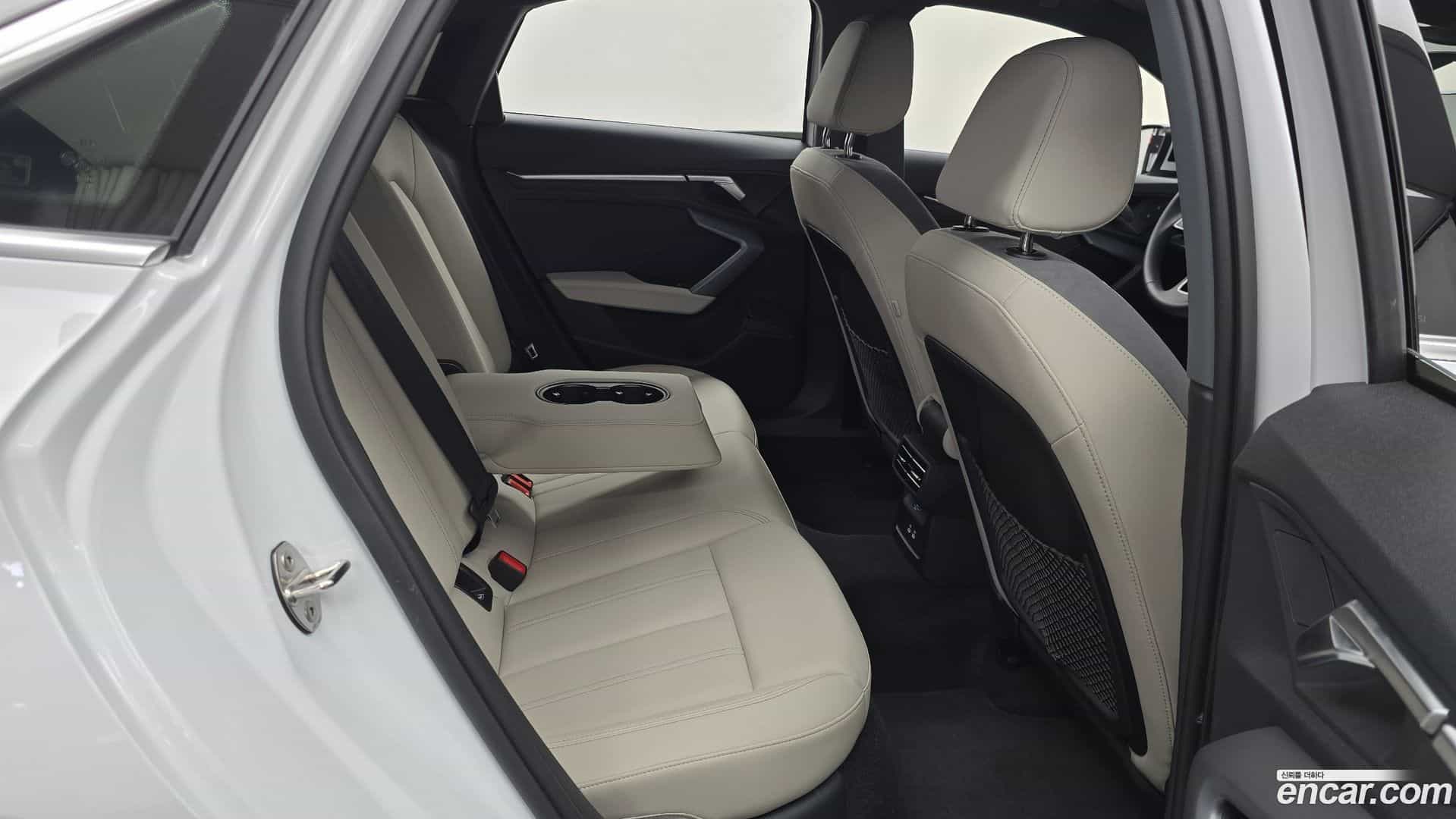 A3 Audi 2025.4-OPTION-015