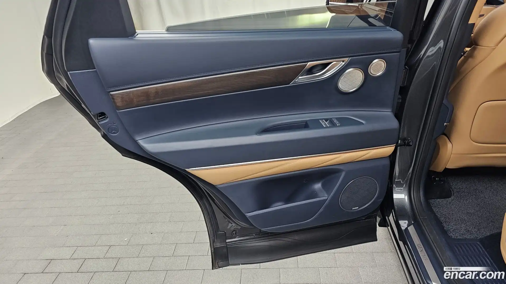 GV80 Genesis 2022.7-INNER-035