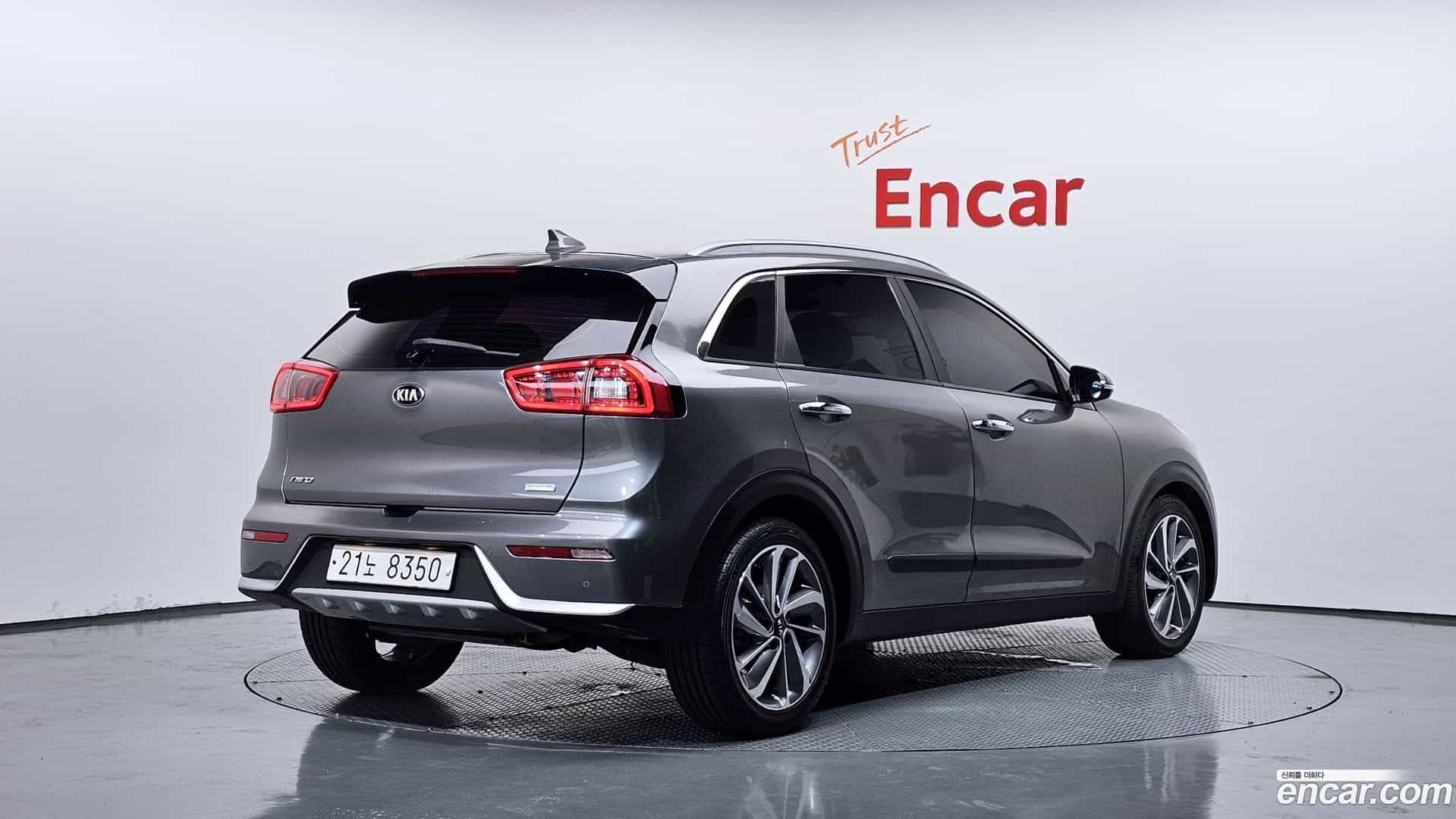 Niro Kia 2018.2-OUTER-002