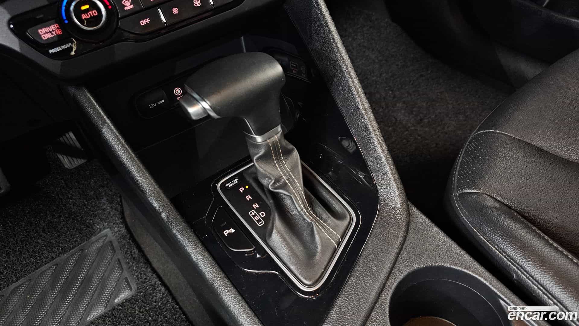Niro Kia 2018.2-INNER-009