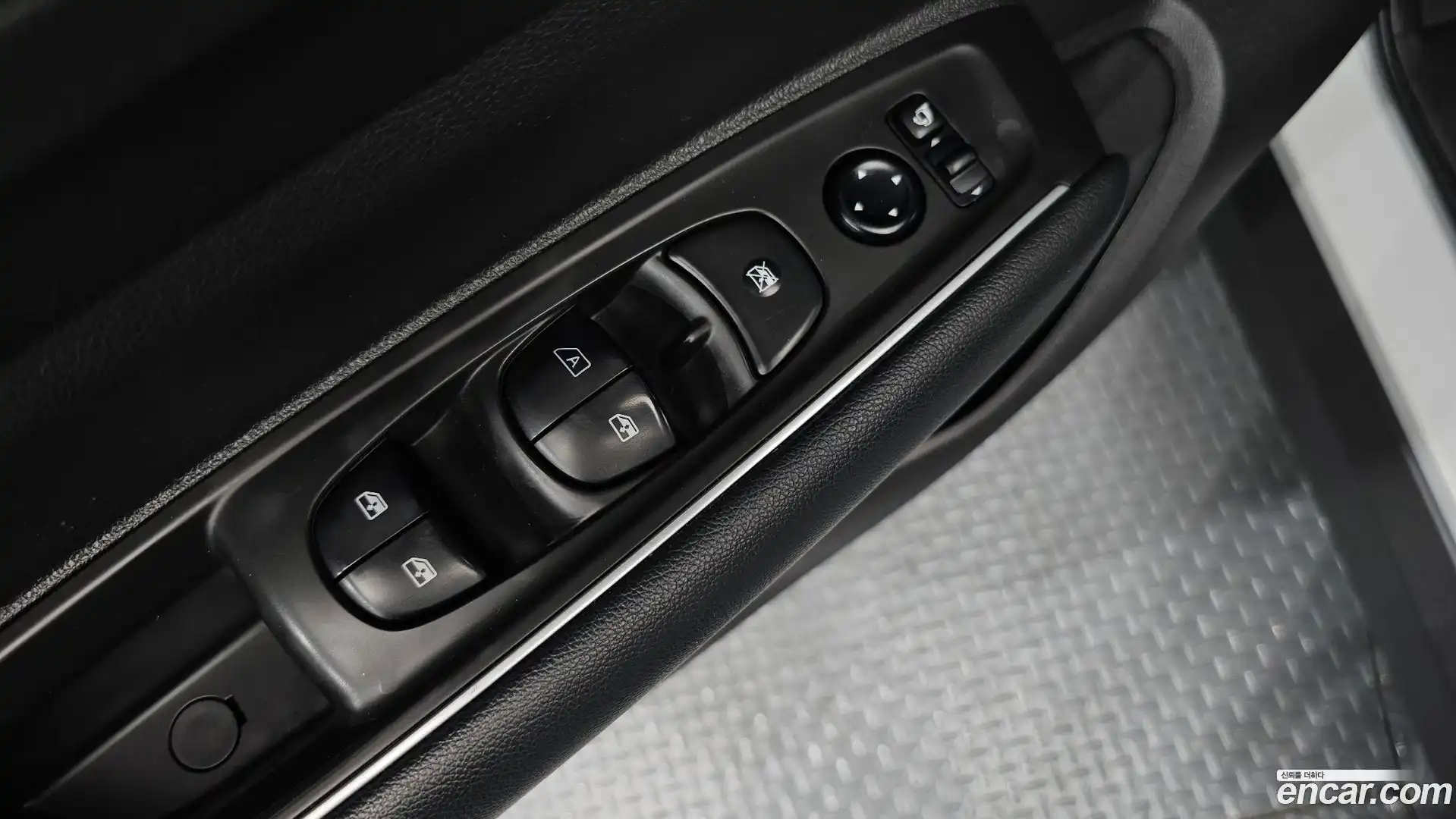 QM6 Renault Korea 2020.1-OPTION-017
