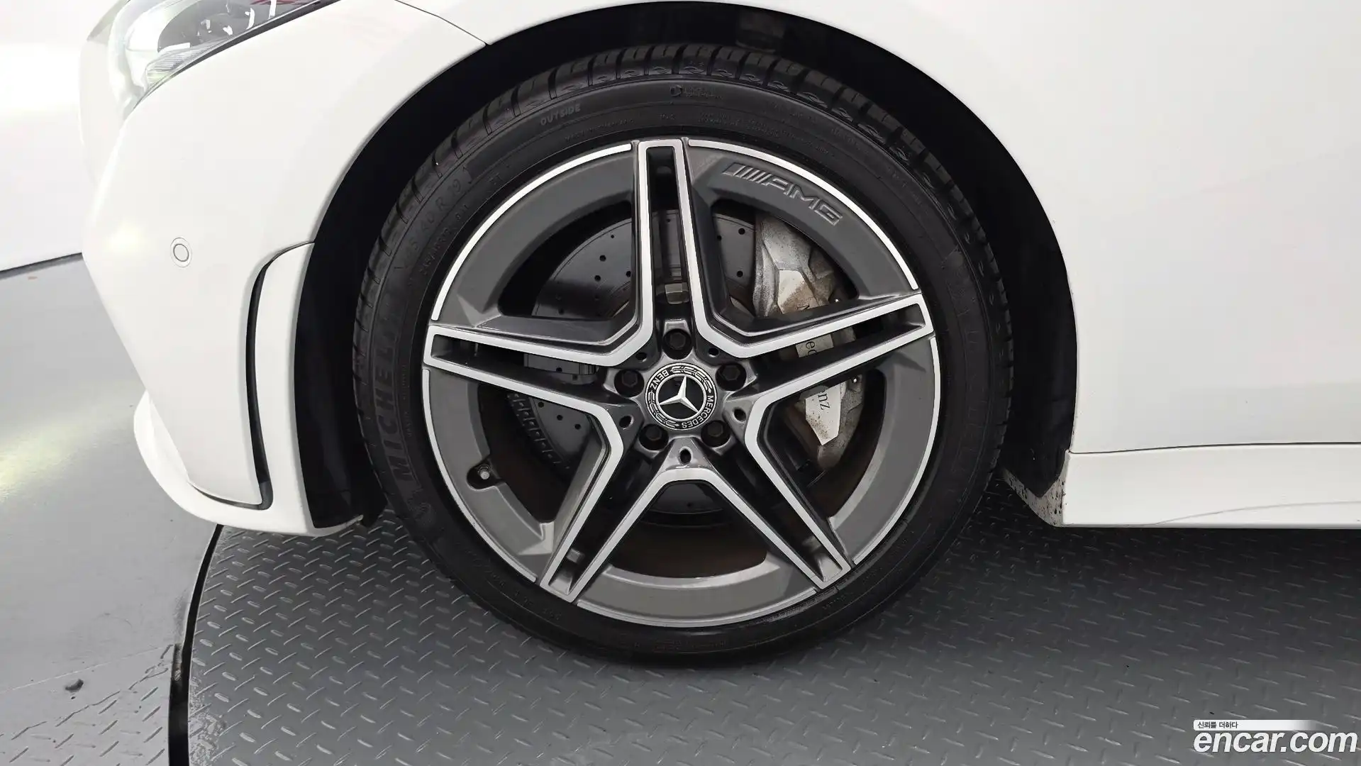 CLS-Class Mercedes-Benz 2019.11-OUTER-005