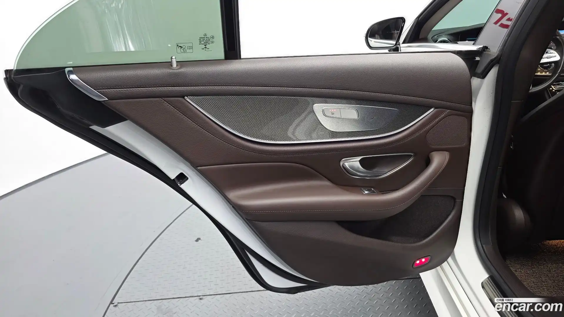 CLS-Class Mercedes-Benz 2019.11-INNER-035