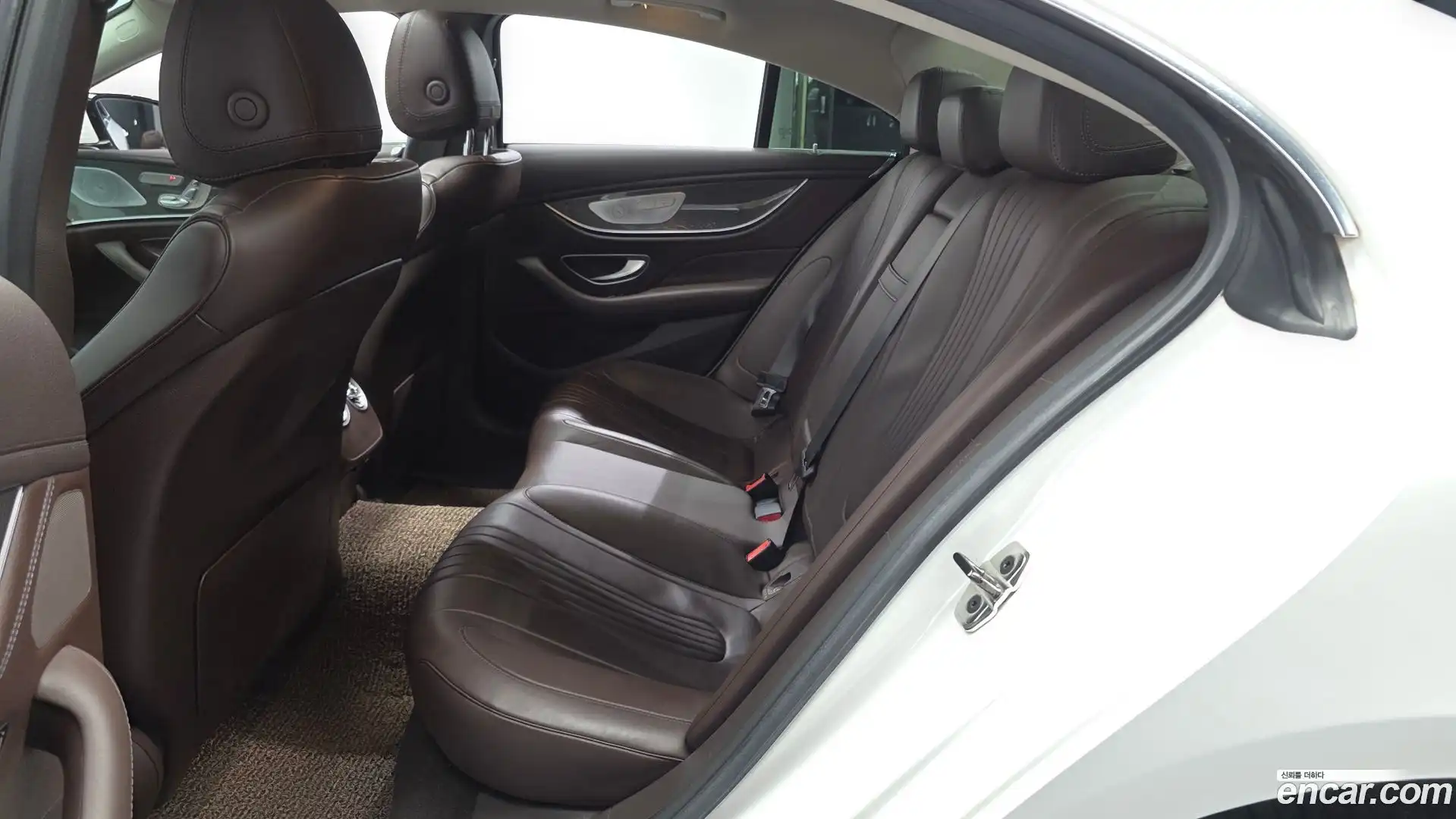 CLS-Class Mercedes-Benz 2019.11-INNER-036
