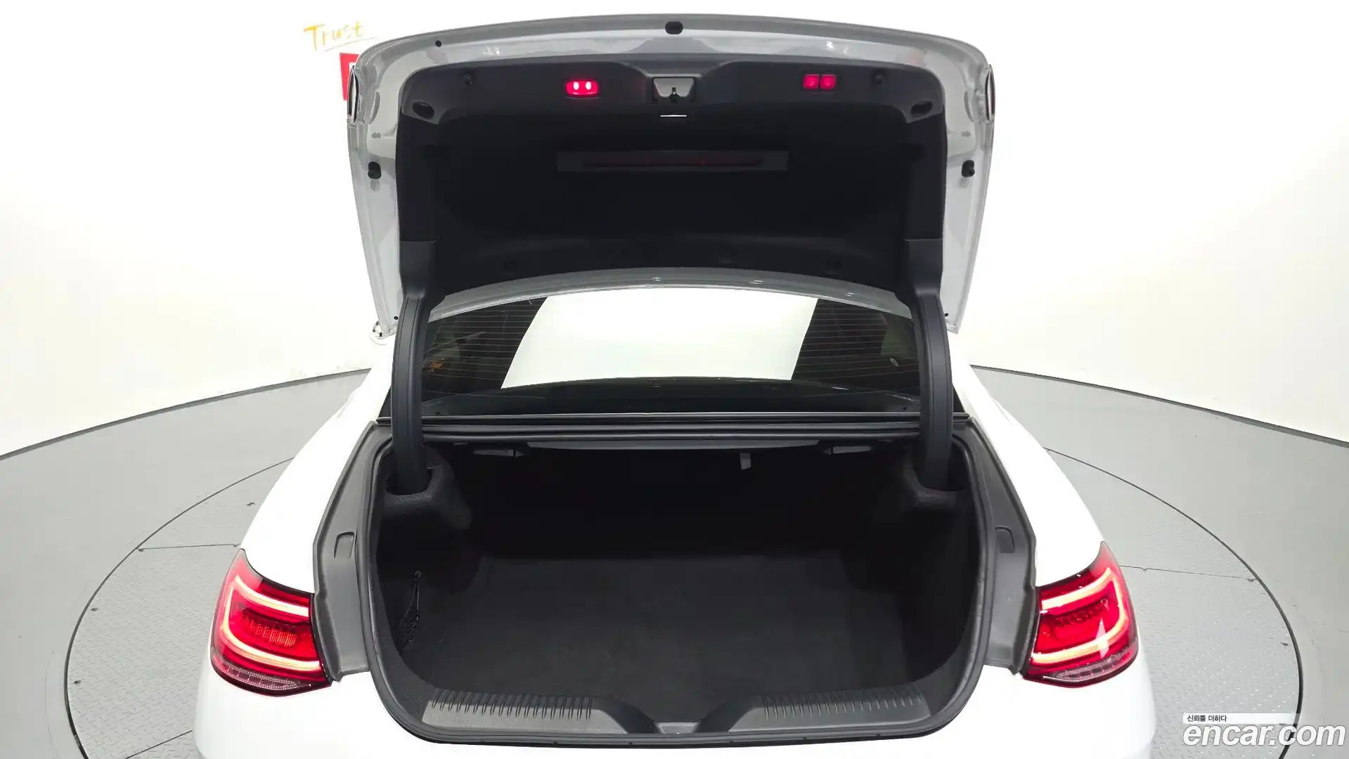 CLS-Class Mercedes-Benz 2019.11-OPTION-043