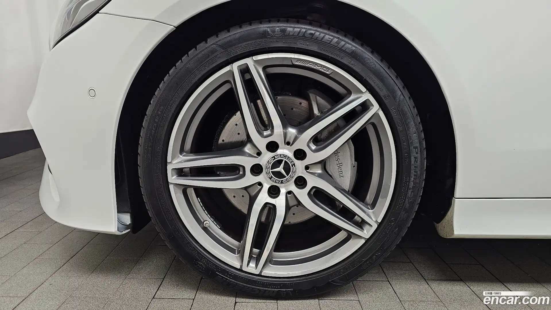 E-Class Mercedes-Benz 2020.7-OUTER-005