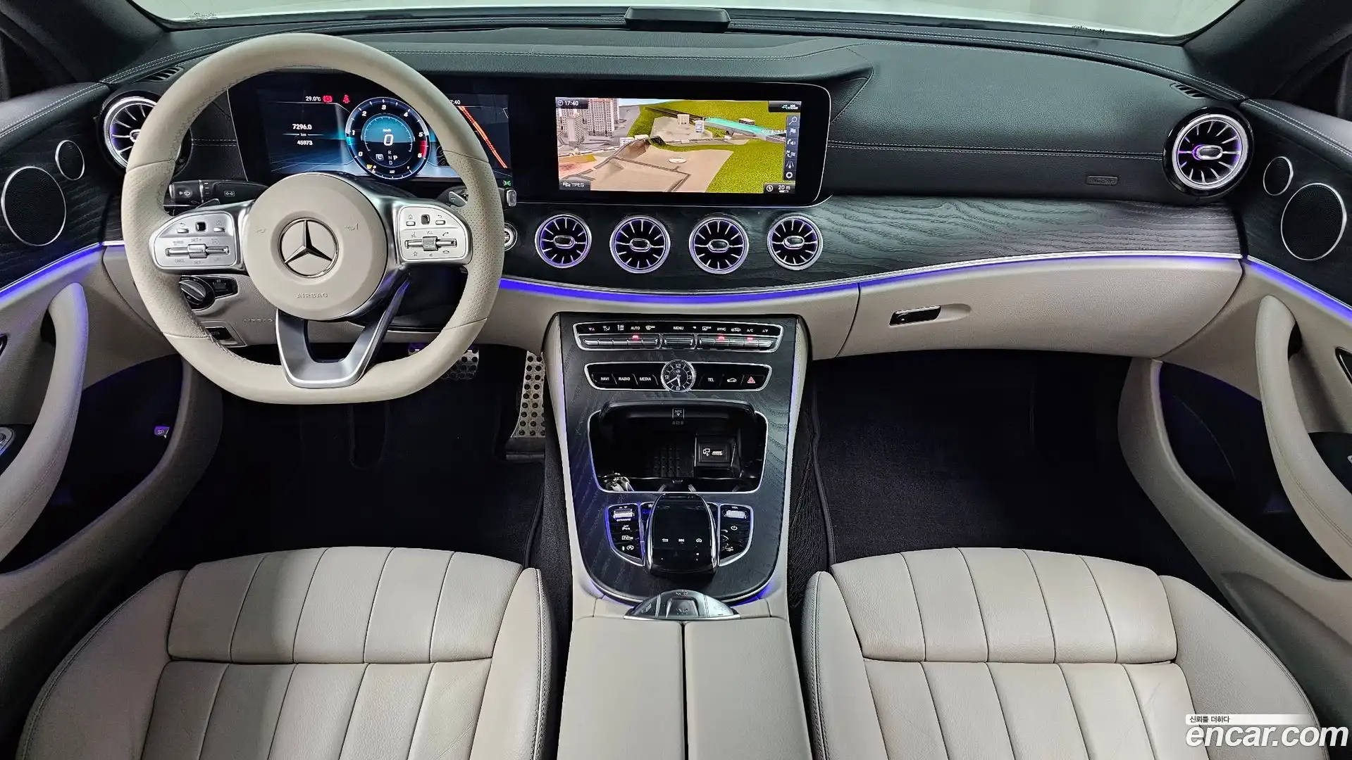 E-Class Mercedes-Benz 2020.7-INNER-007