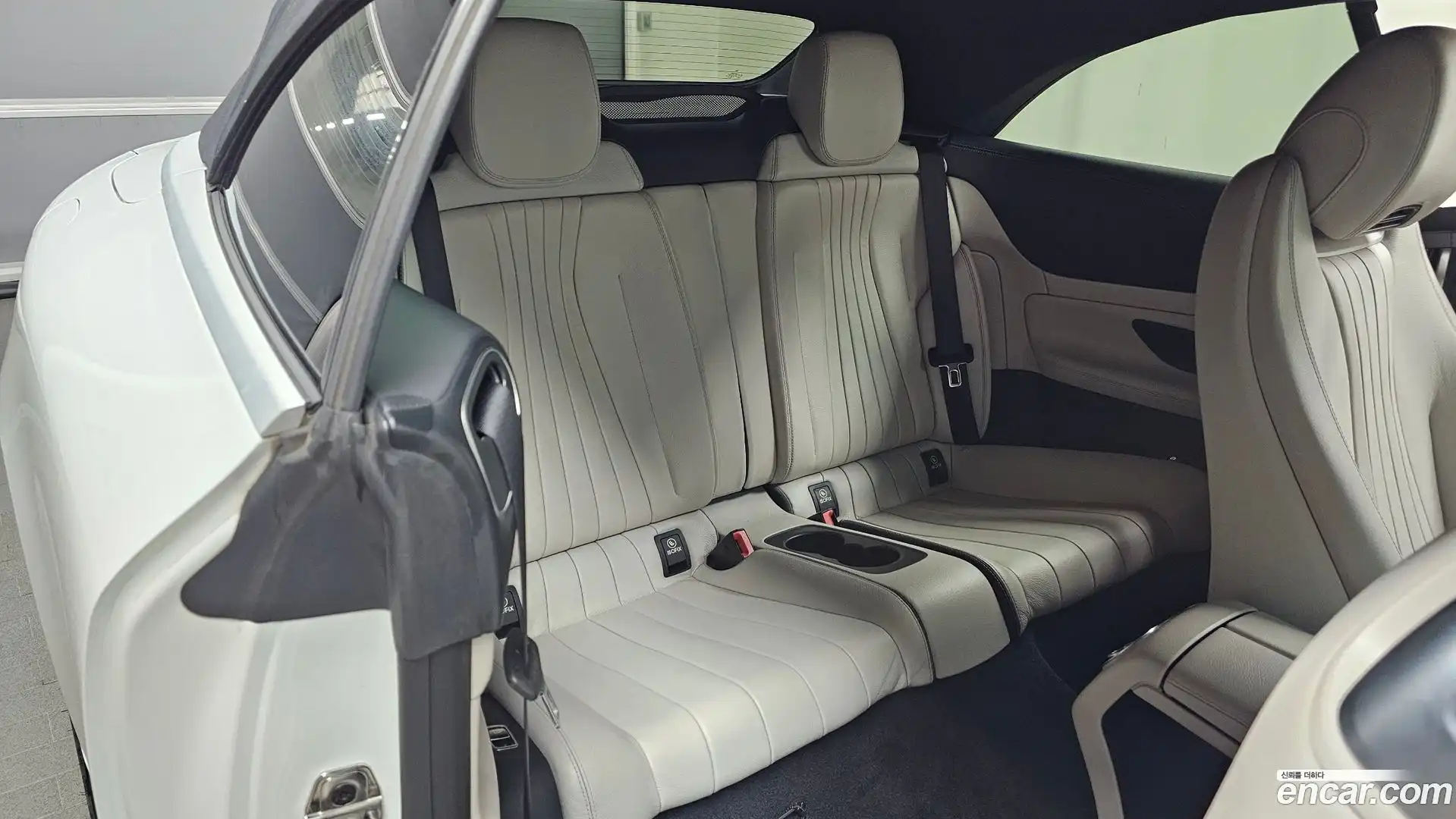 E-Class Mercedes-Benz 2020.7-OPTION-015