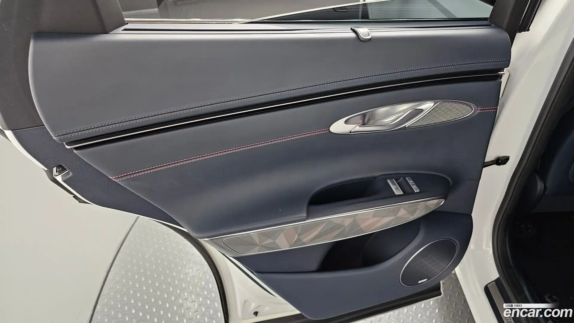 GV70 Genesis 2021.2-INNER-035