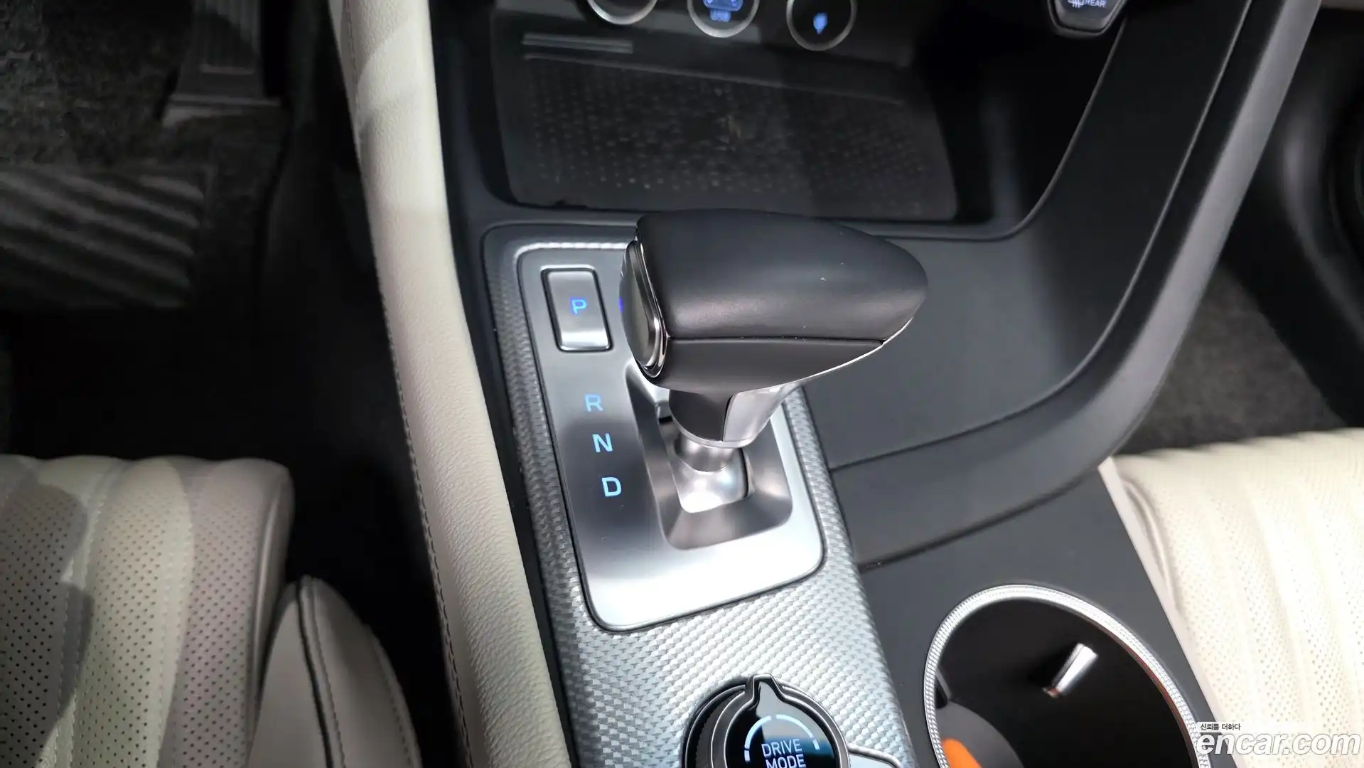 G70 Genesis 2022.1-INNER-009