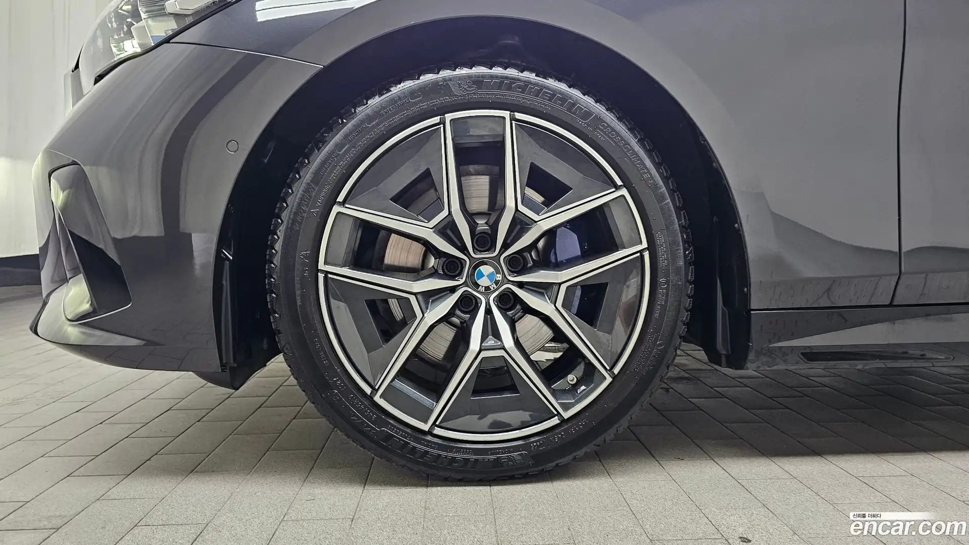 5-Series BMW 2025.8-OUTER-005