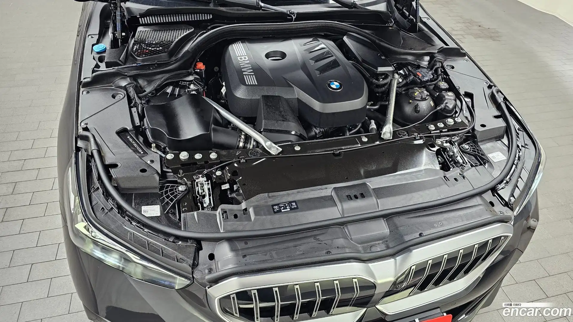 5-Series BMW 2025.8-OUTER-006
