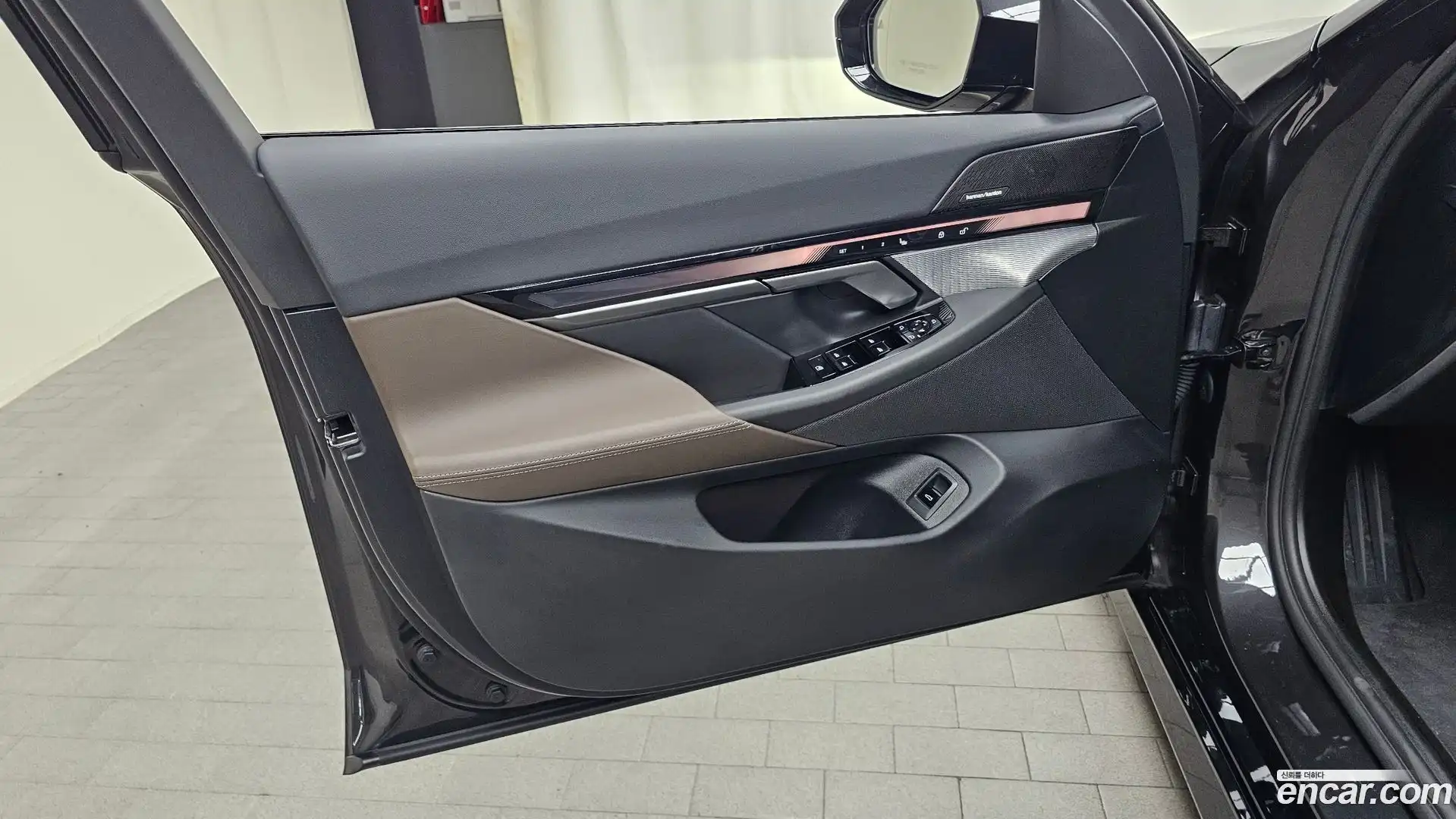 5-Series BMW 2025.8-INNER-034