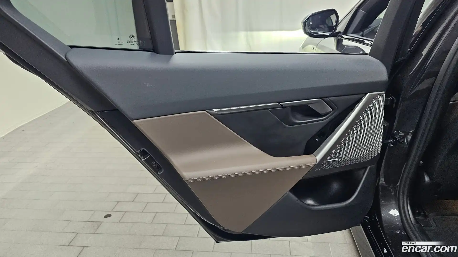 5-Series BMW 2025.8-INNER-035