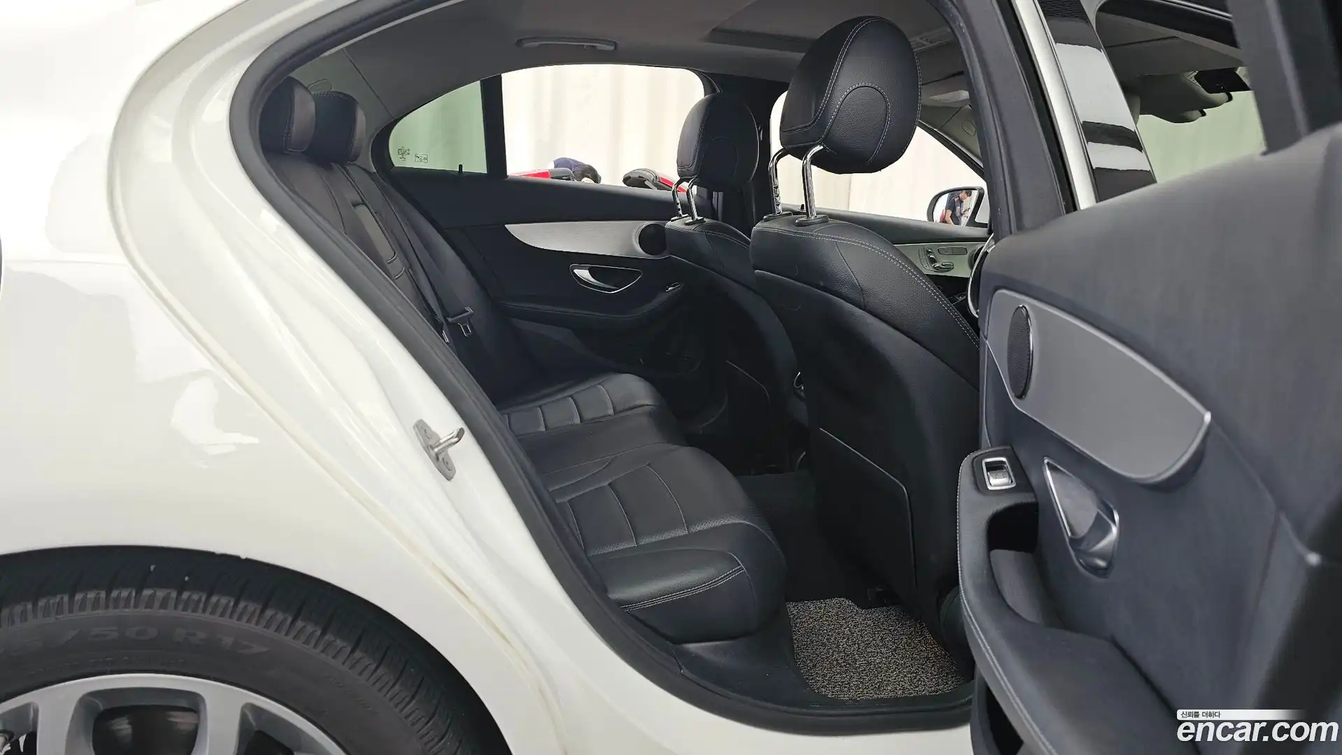 C-Class Mercedes-Benz 2016.10-OPTION-016