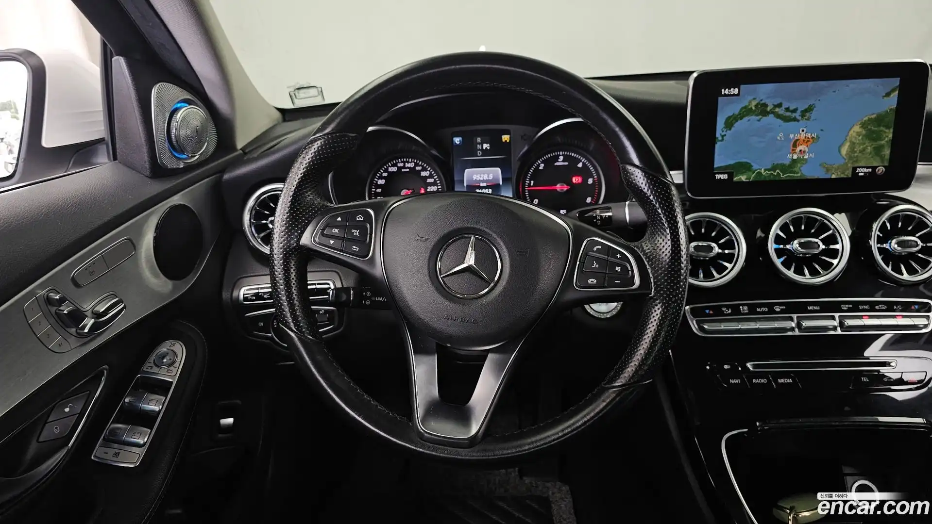 C-Class Mercedes-Benz 2016.10-OPTION-018