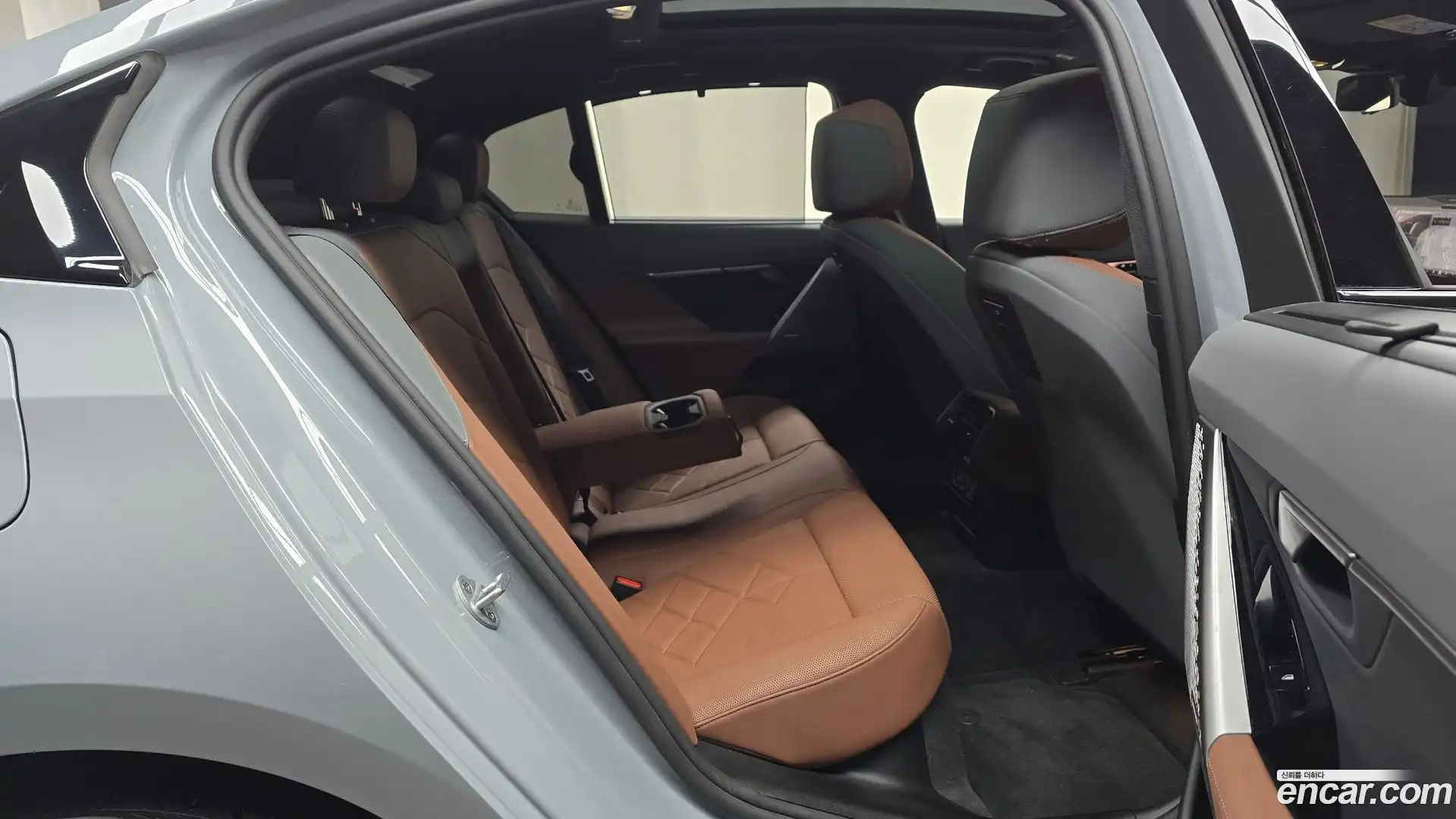 5-Series BMW 2025.7-OPTION-015