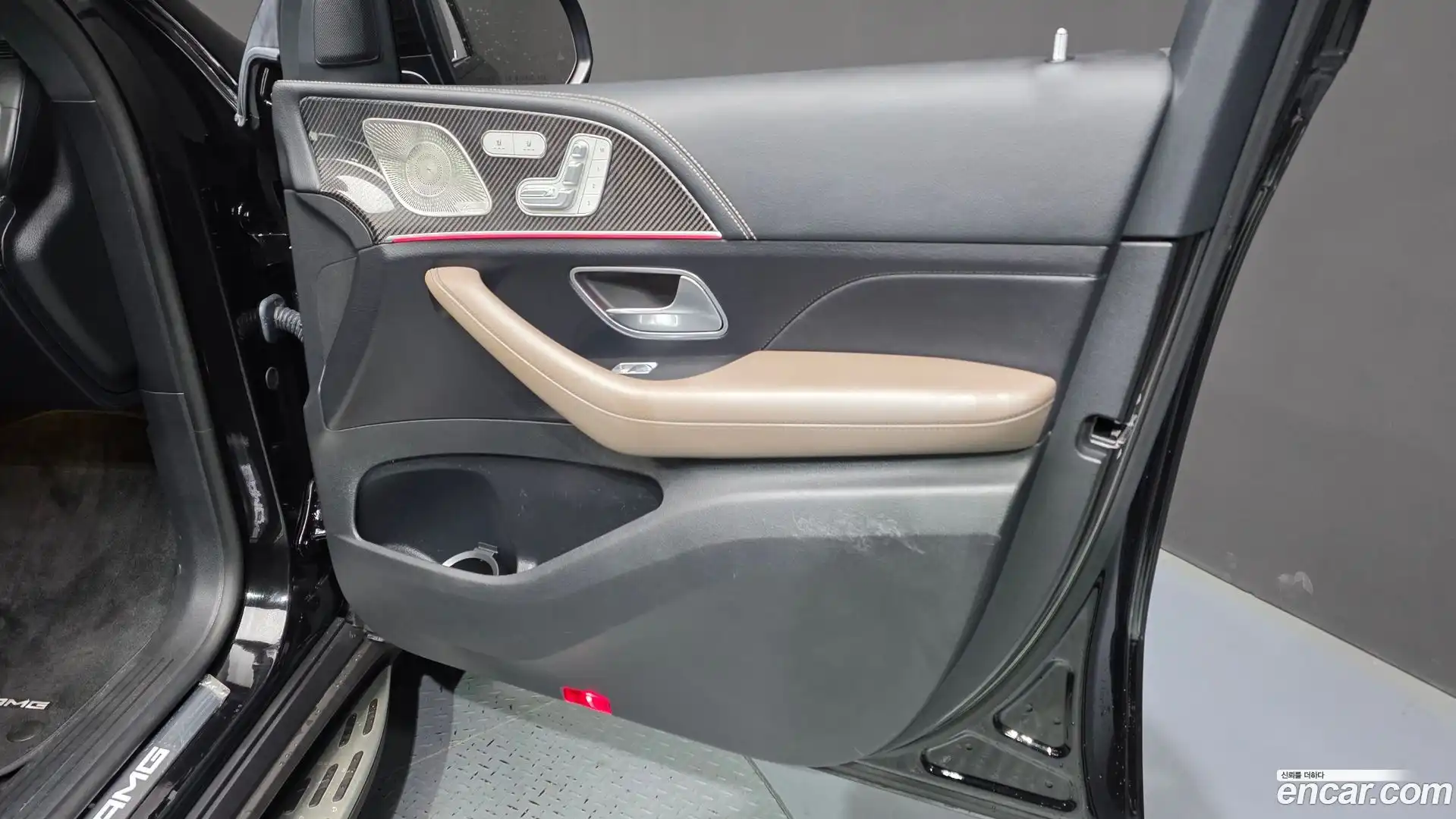 GLE-Class Mercedes-Benz 2021.9-INNER-034
