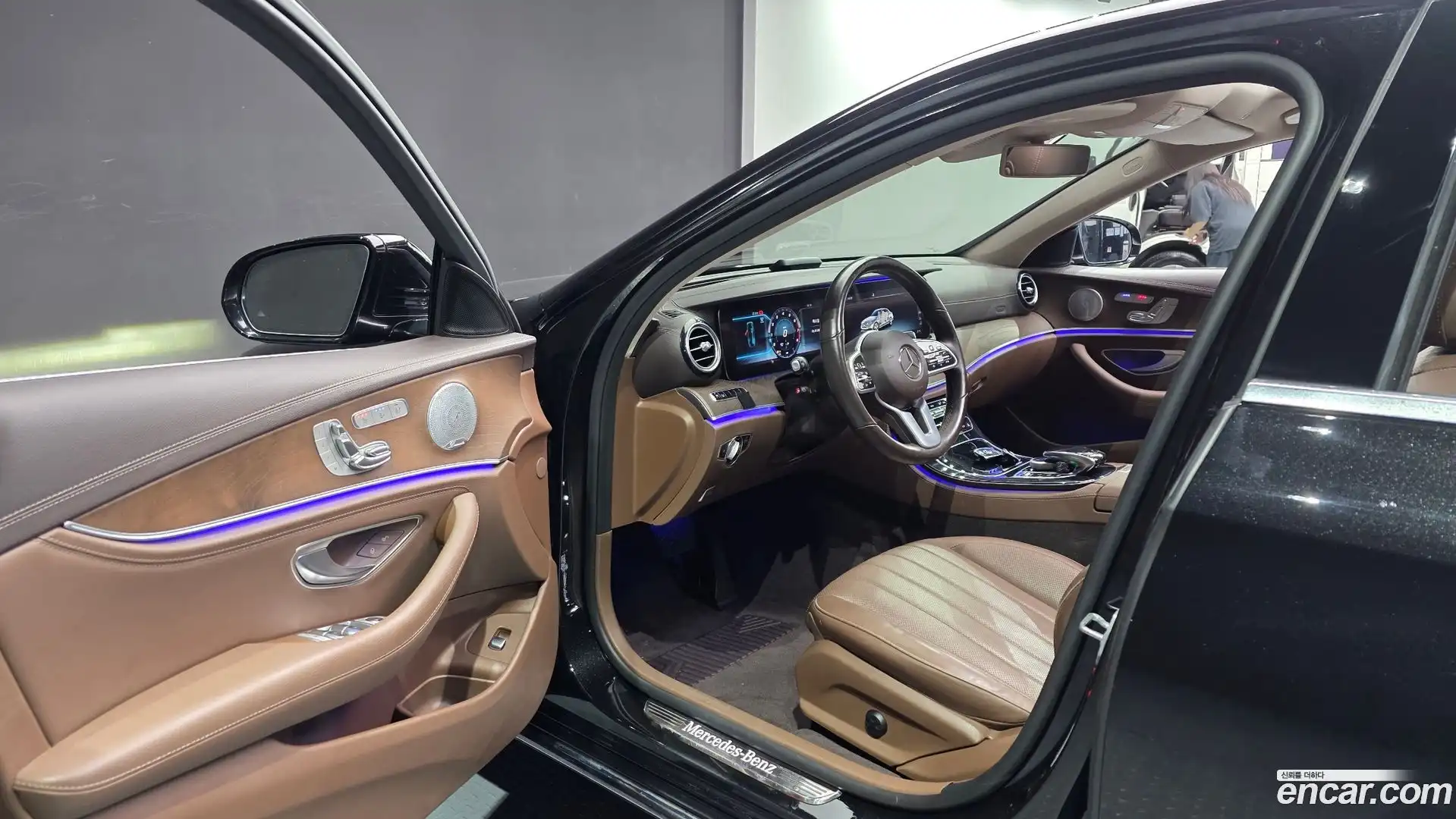 E-Class Mercedes-Benz 2018.10-INNER-010