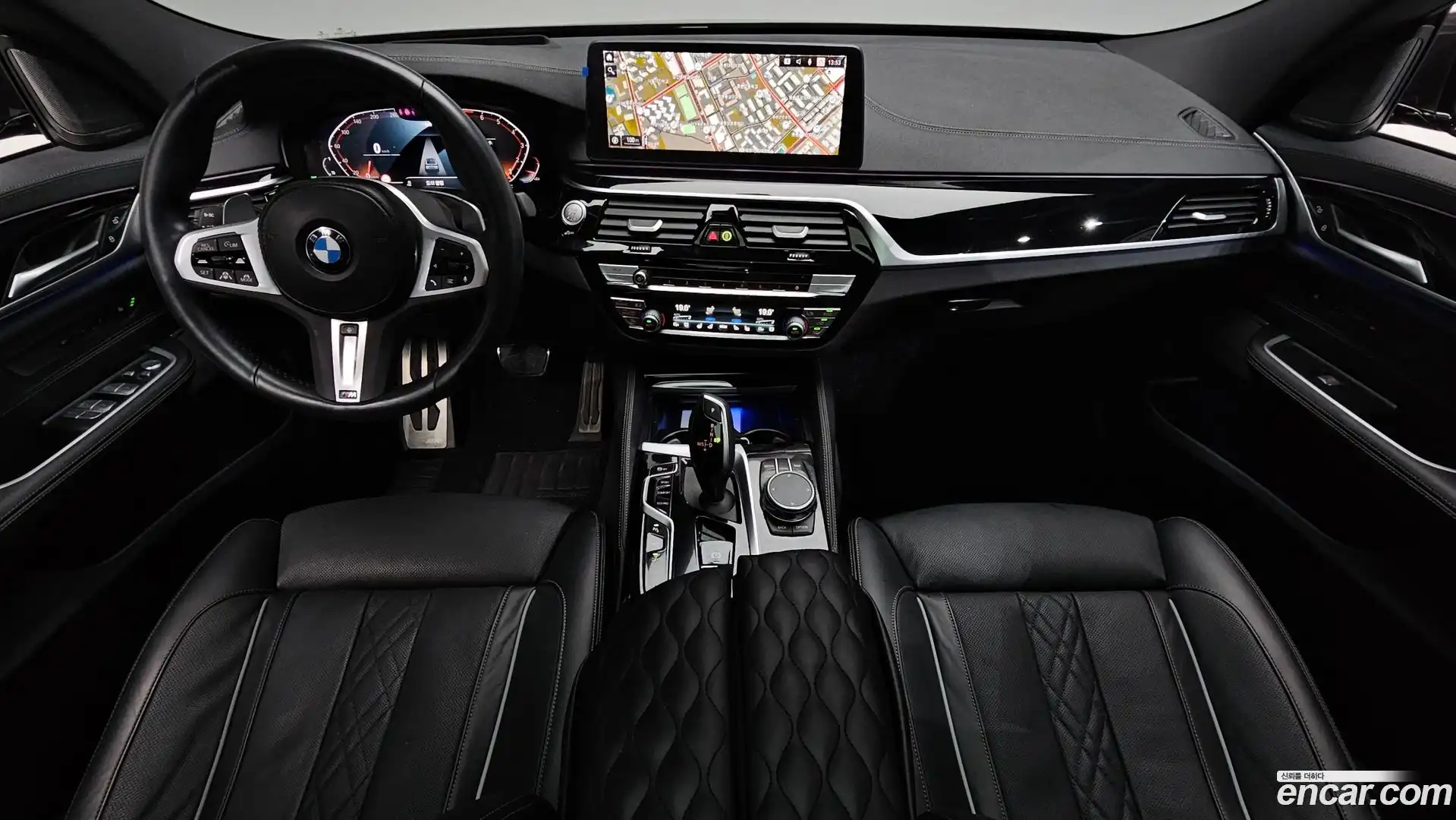 Gran Turismo BMW 2023.9-INNER-007