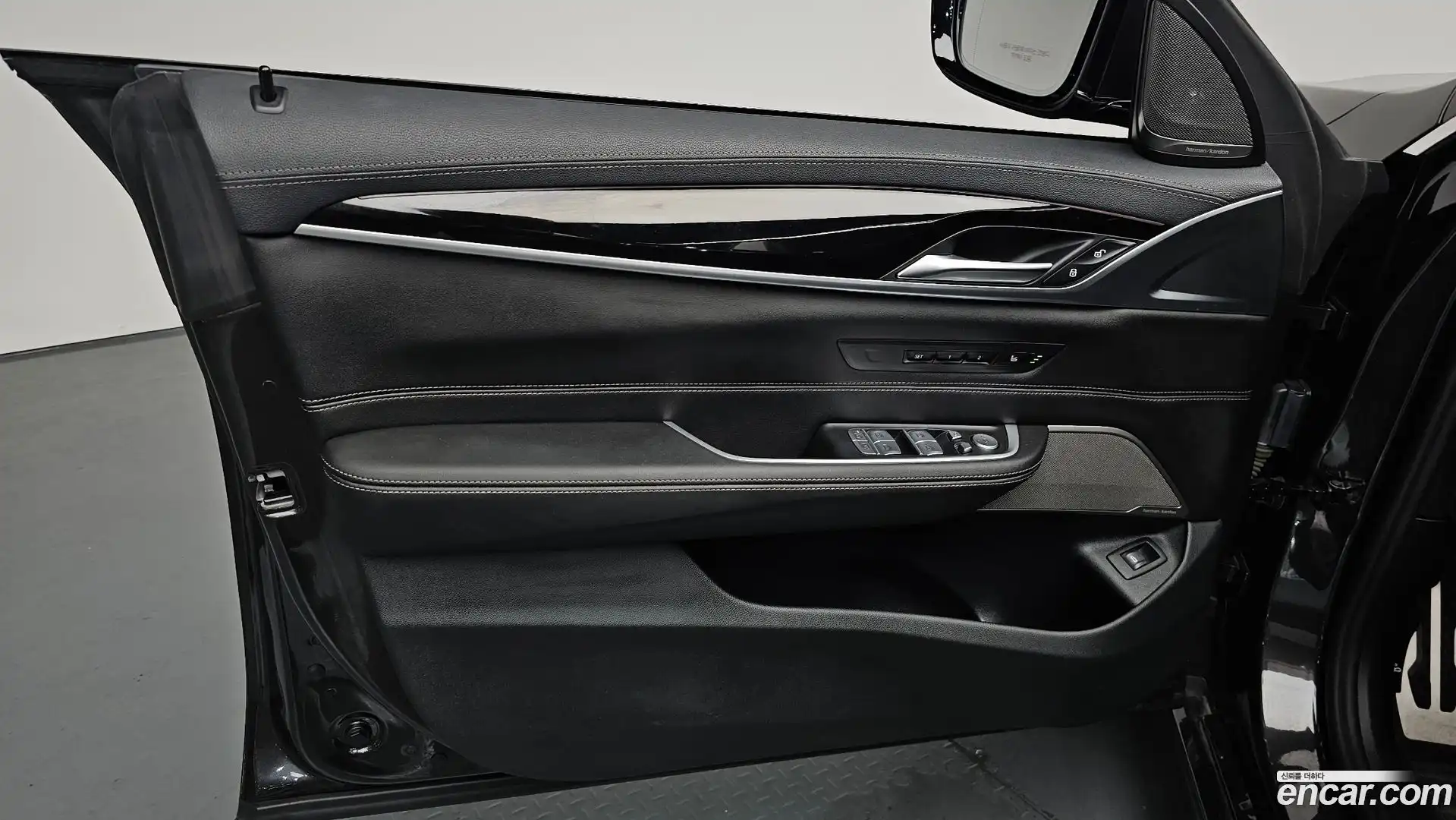 Gran Turismo BMW 2023.9-INNER-034