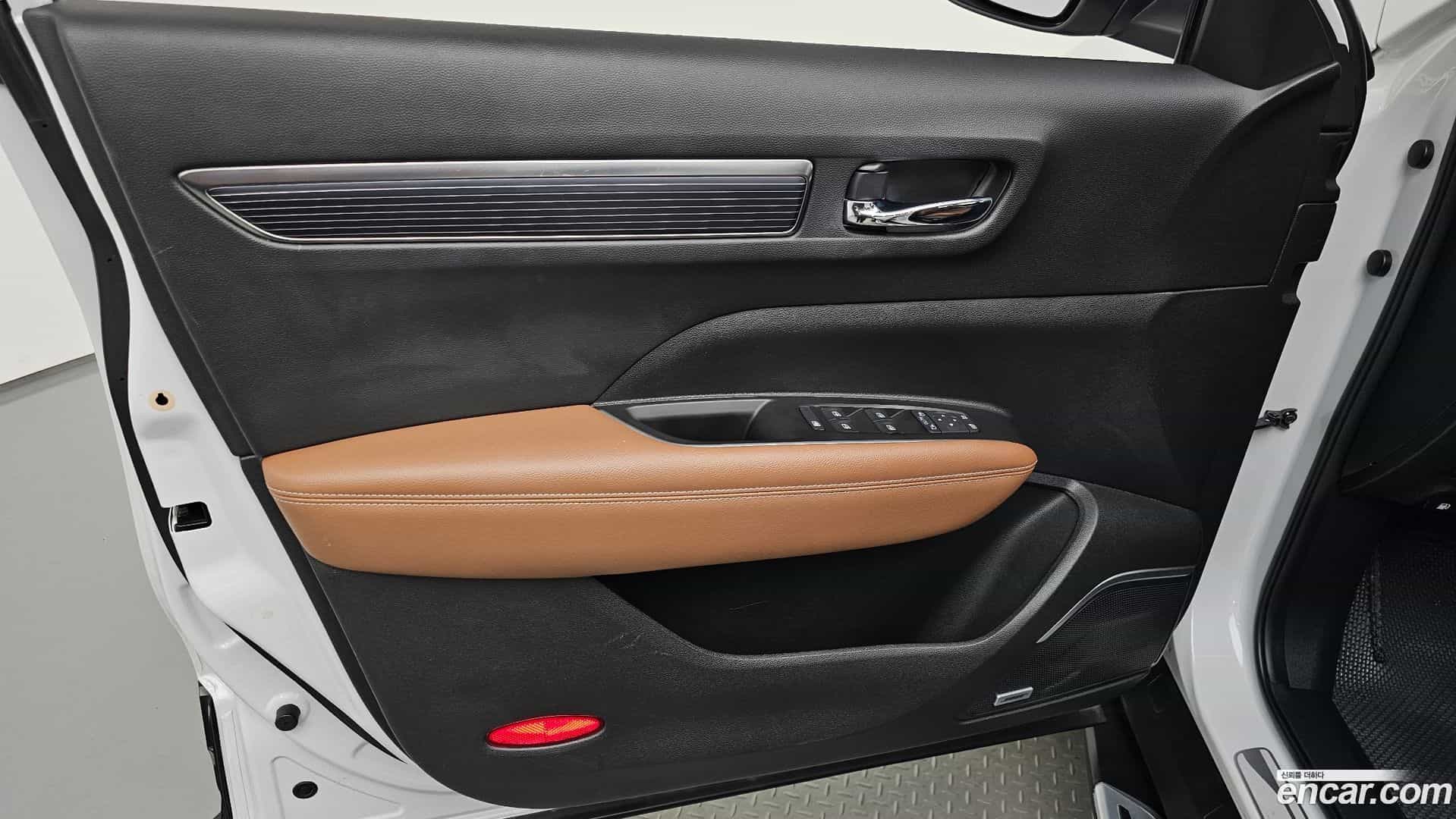 QM6 Renault Korea 2022.0-INNER-034