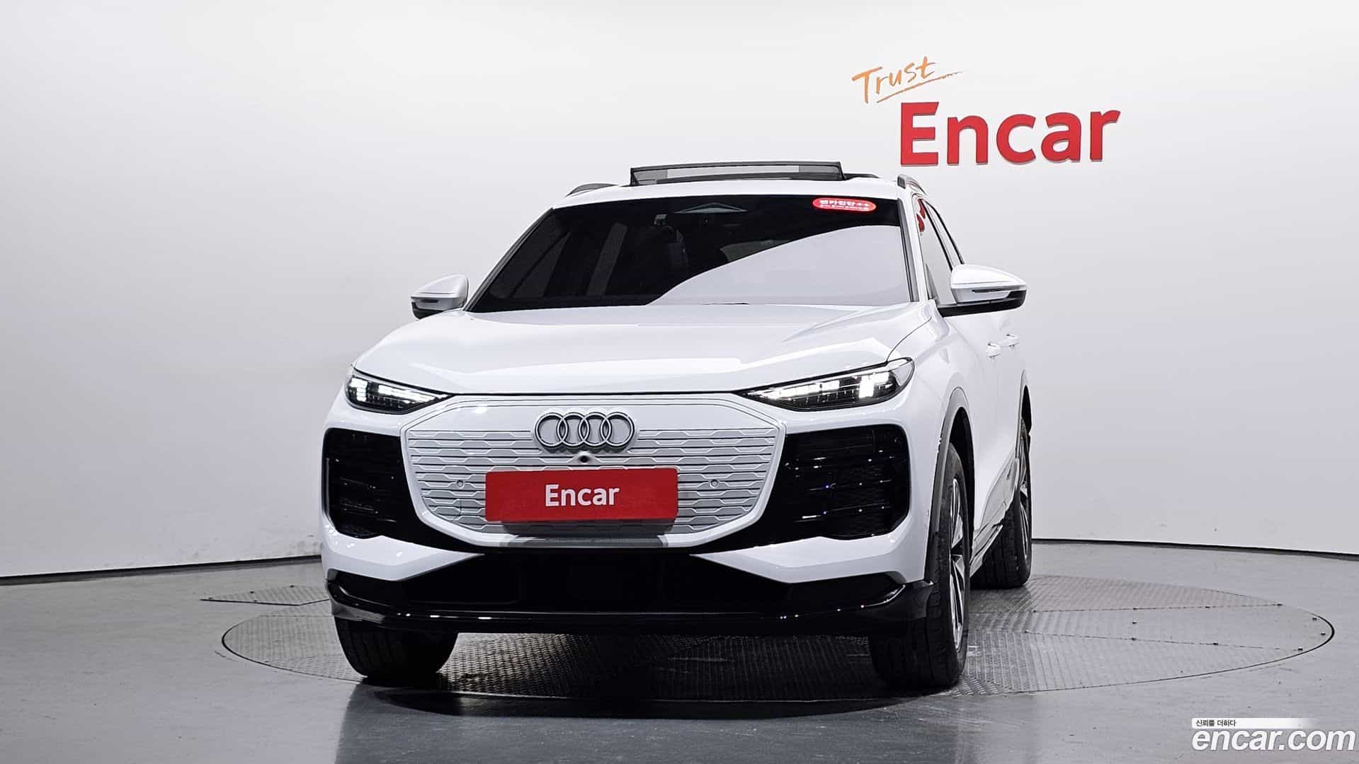 Q6 e-tron Audi 2025.8-OUTER-003