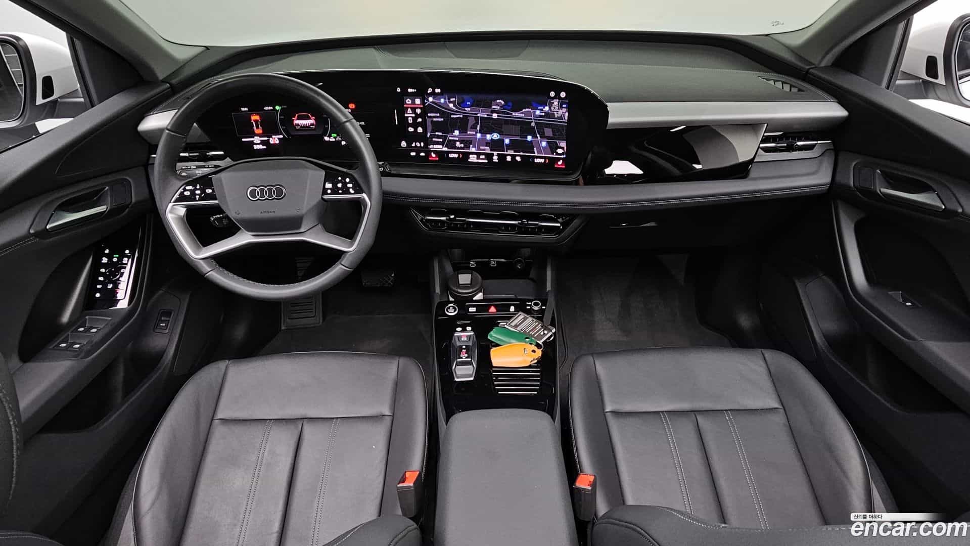 Q6 e-tron Audi 2025.8-INNER-007