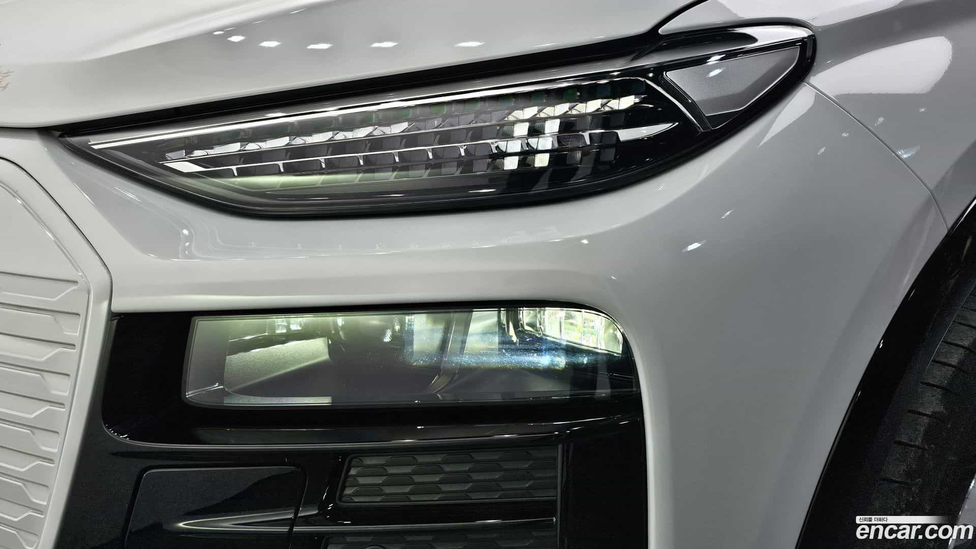 Q6 e-tron Audi 2025.8-OUTER-032